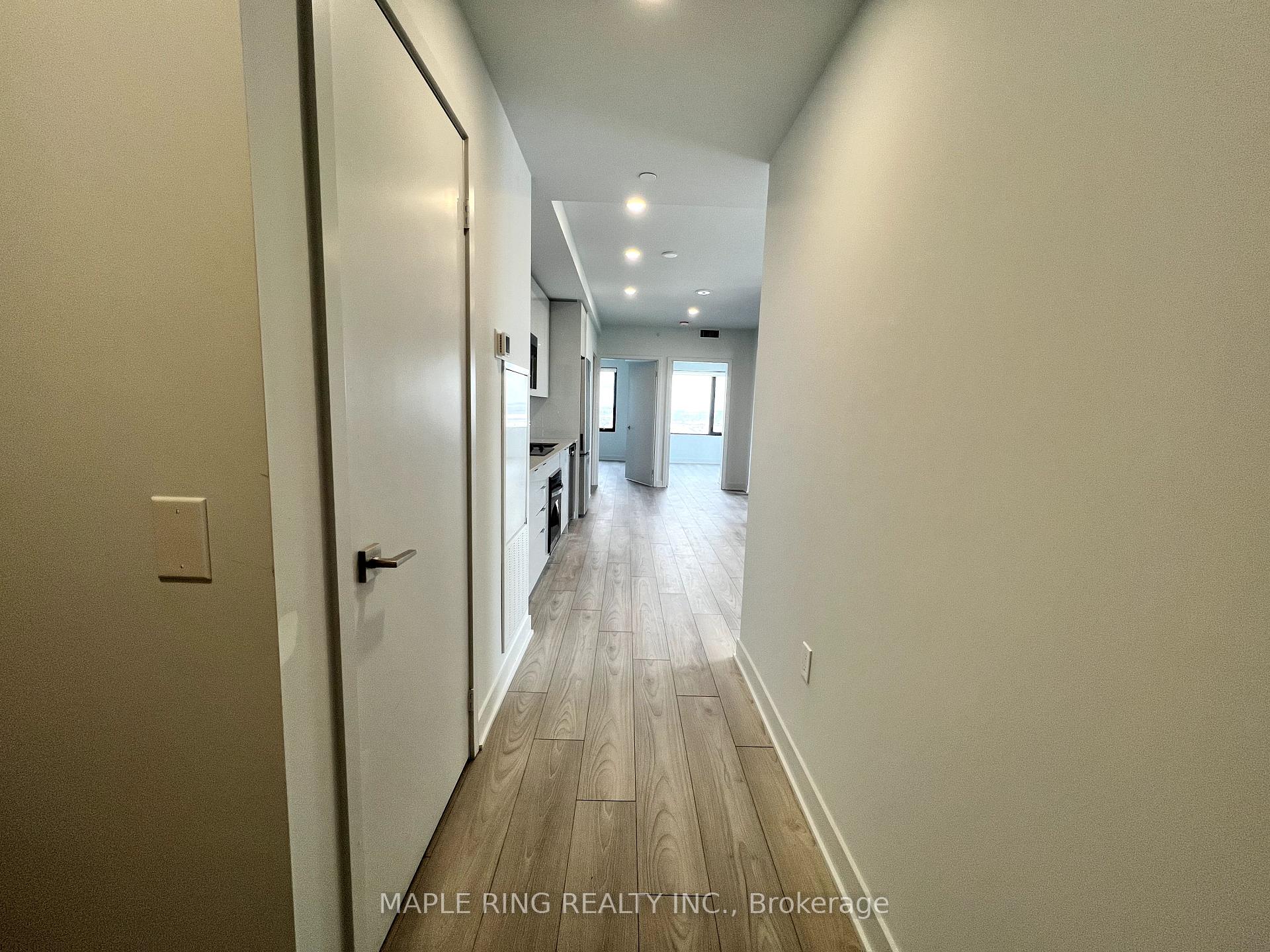 Photo 8 of Unit 4010, 2920 Highway 7 Road, Vaughan, Concord — HOMEH