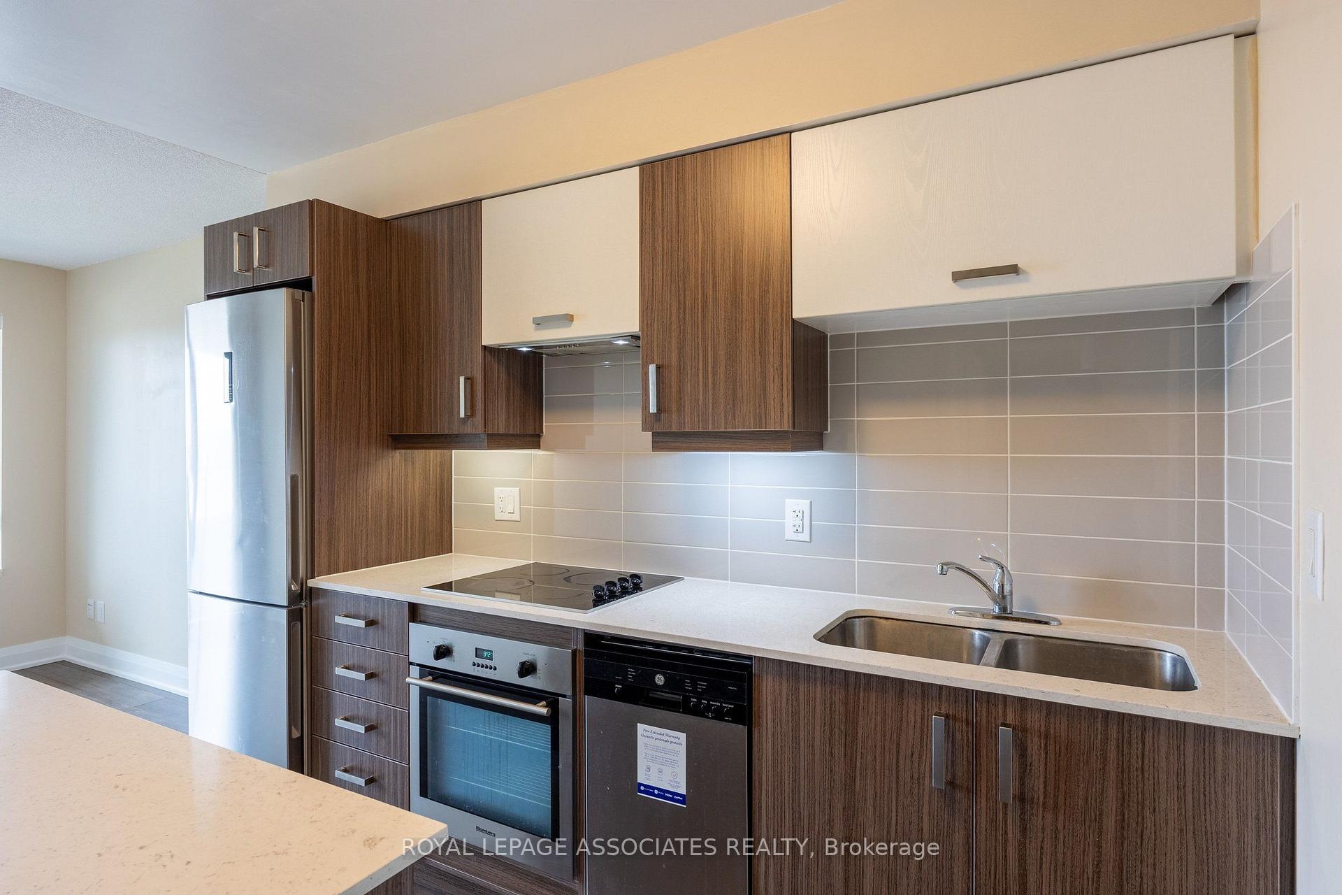 Photo 8 of Unit 1101, 18 Uptown Drive, Markham, Unionville — HOMEH