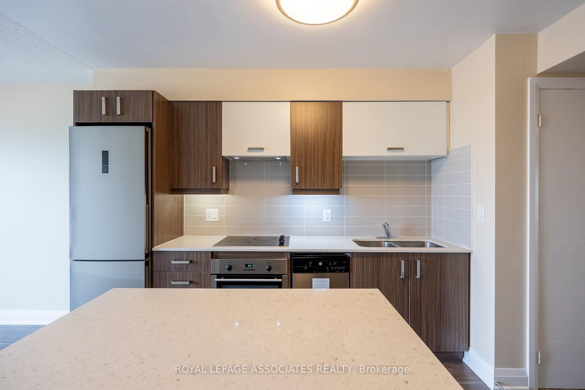 Photo 9 of Unit 1101, 18 Uptown Drive, Markham, Unionville — HOMEH