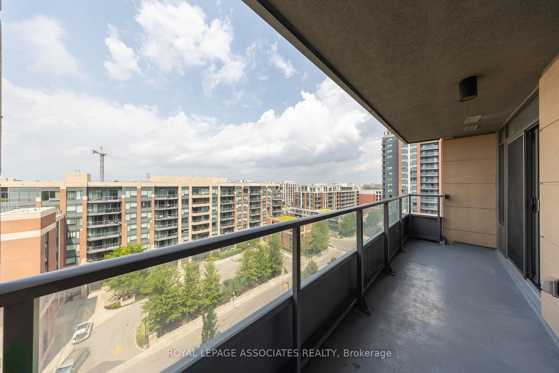 Photo 16 of Unit 1101, 18 Uptown Drive, Markham, Unionville — HOMEH