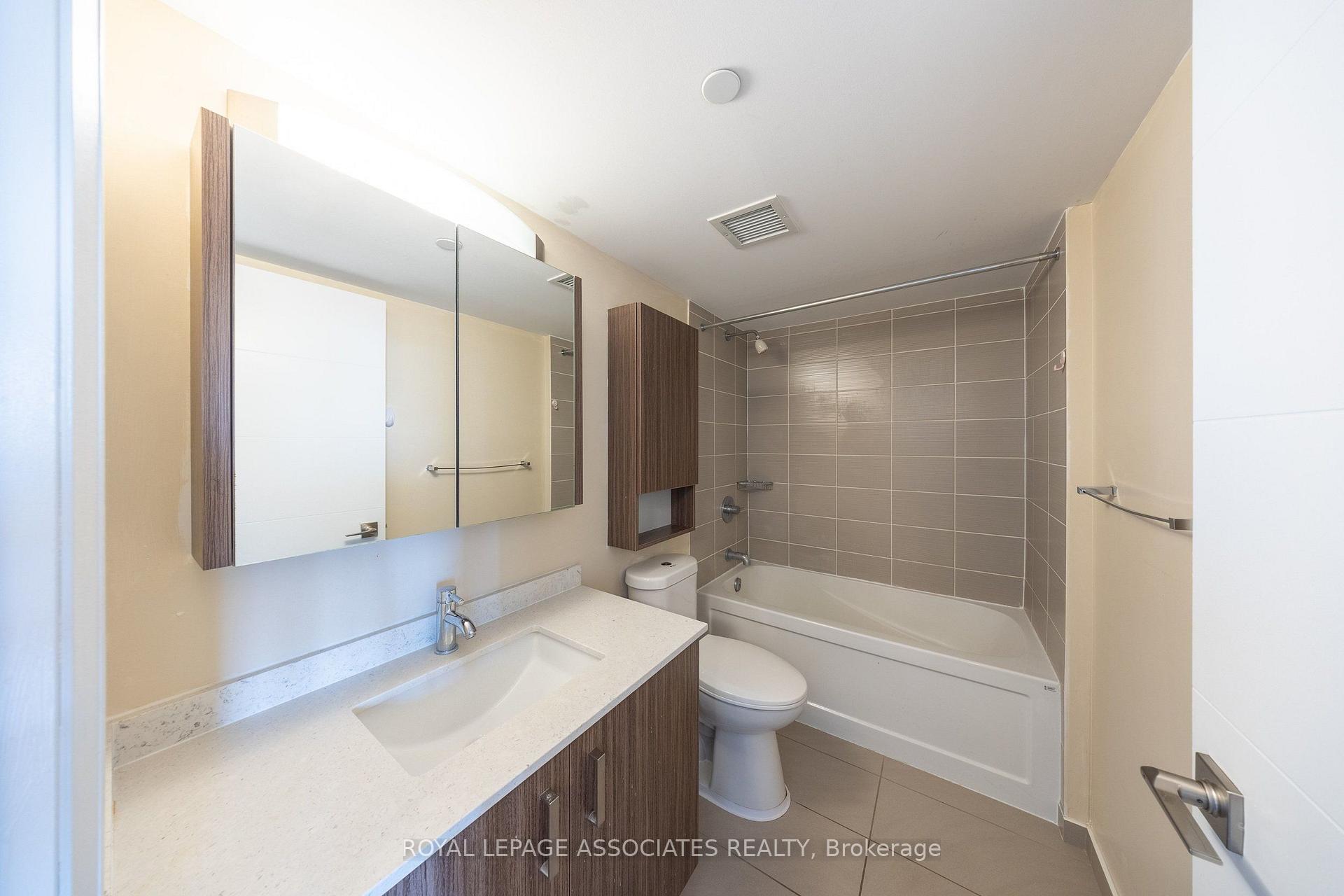 Photo 20 of Unit 1101, 18 Uptown Drive, Markham, Unionville — HOMEH