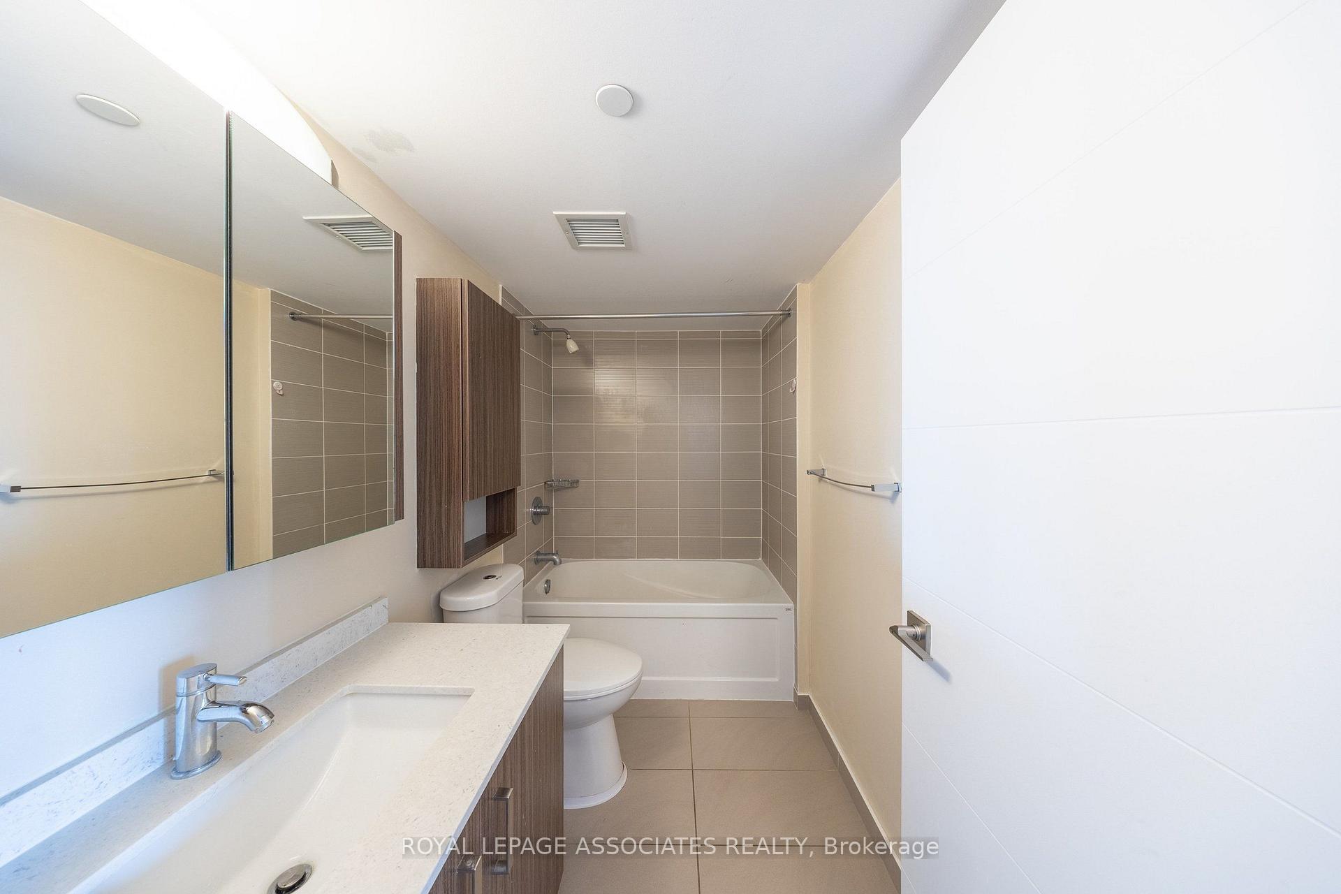 Photo 21 of Unit 1101, 18 Uptown Drive, Markham, Unionville — HOMEH