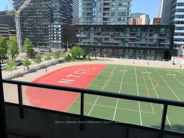 Photo 10 of Unit 418, 70 Roehampton Avenue, Toronto, Mount Pleasant West — HOMEH