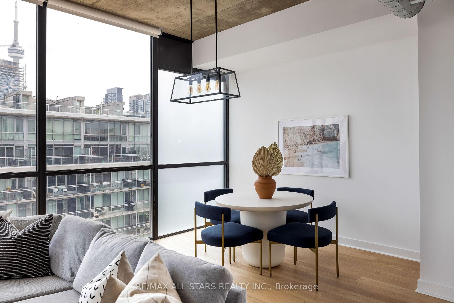 Photo 7 of Unit Ph1011, 60 Bathurst Street, Toronto, Niagara — HOMEH
