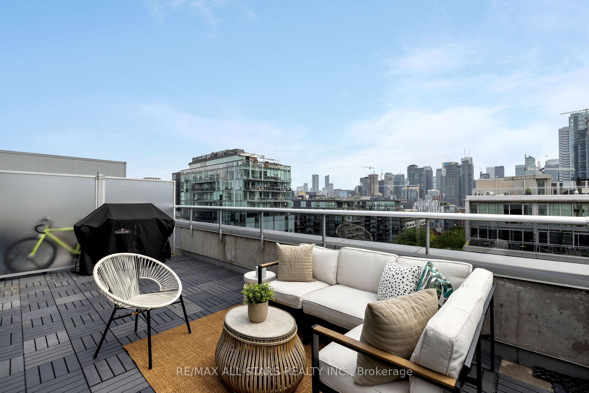 Photo 27 of Unit Ph1011, 60 Bathurst Street, Toronto, Niagara — HOMEH
