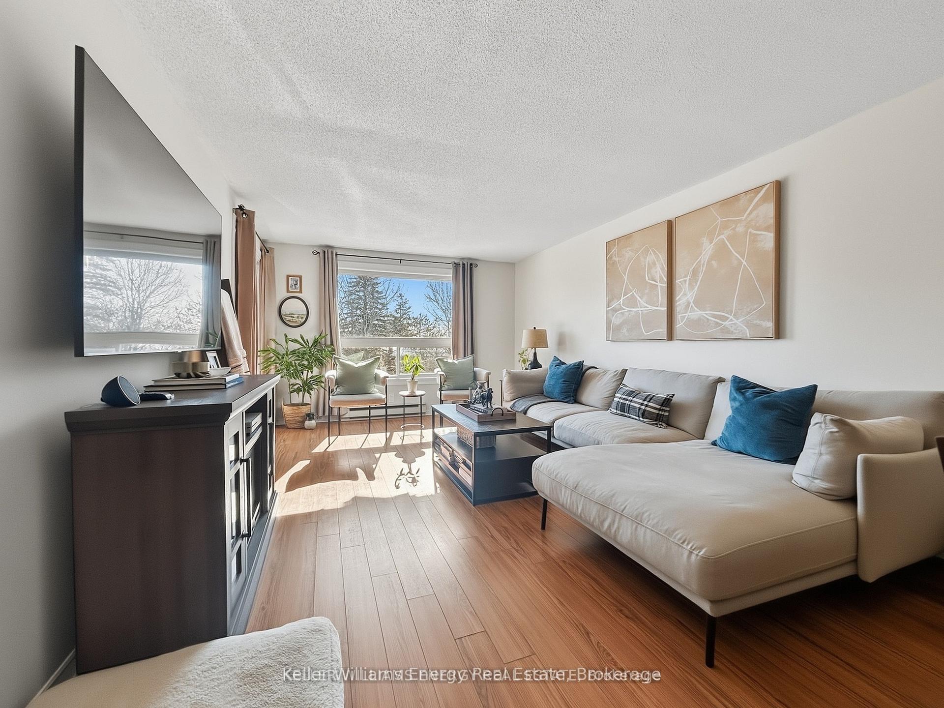 Photo 1 of Unit 304, 219 Main Street N, Uxbridge, Rural Uxbridge — HOMEH