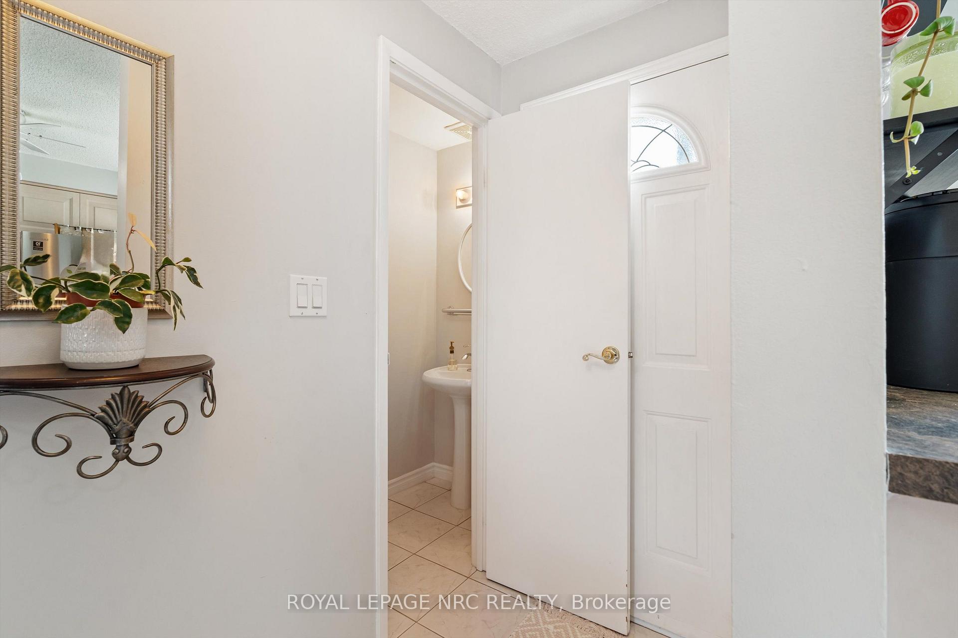 Photo 21 of Unit 6, 6767 Thorold Stone Road, Niagara Falls, Stamford — HOMEH