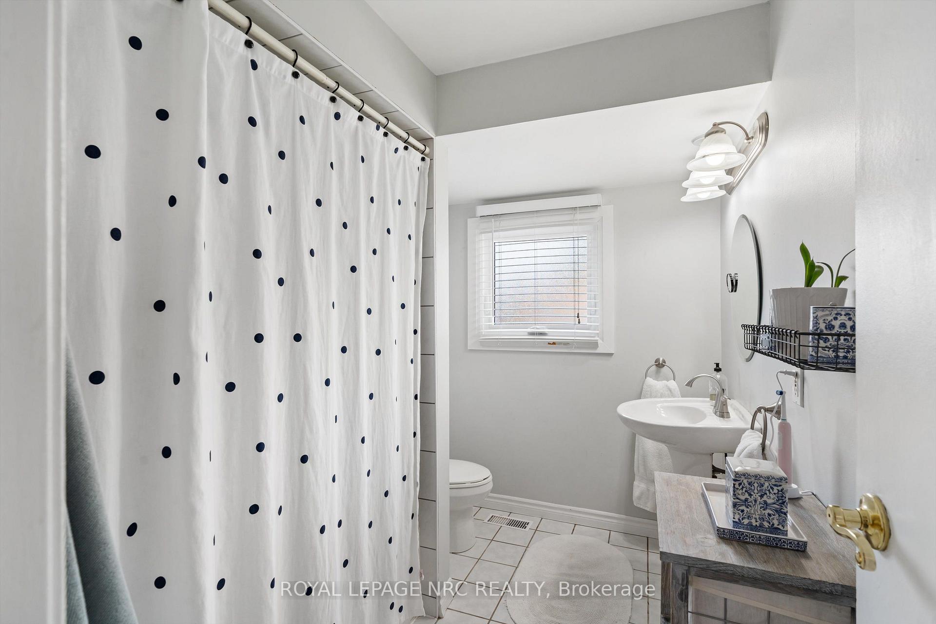 Photo 24 of Unit 6, 6767 Thorold Stone Road, Niagara Falls, Stamford — HOMEH
