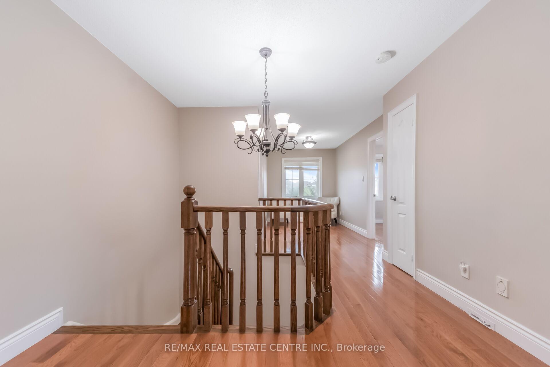 Photo 27 of 69 Crown Victoria Drive, Brampton, Fletcher's Meadow — HOMEH