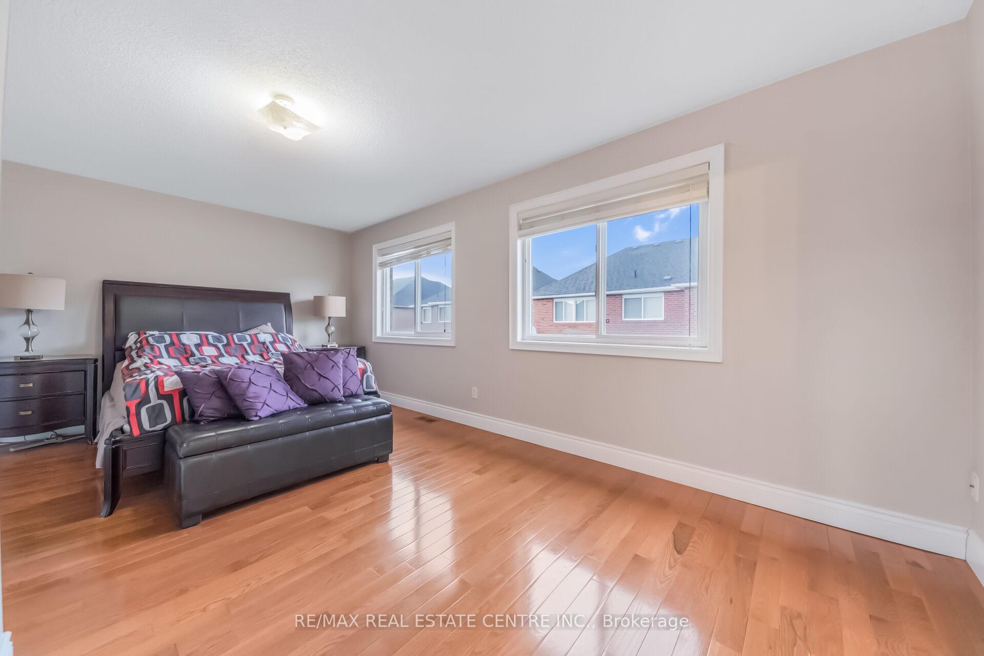 Photo 28 of 69 Crown Victoria Drive, Brampton, Fletcher's Meadow — HOMEH