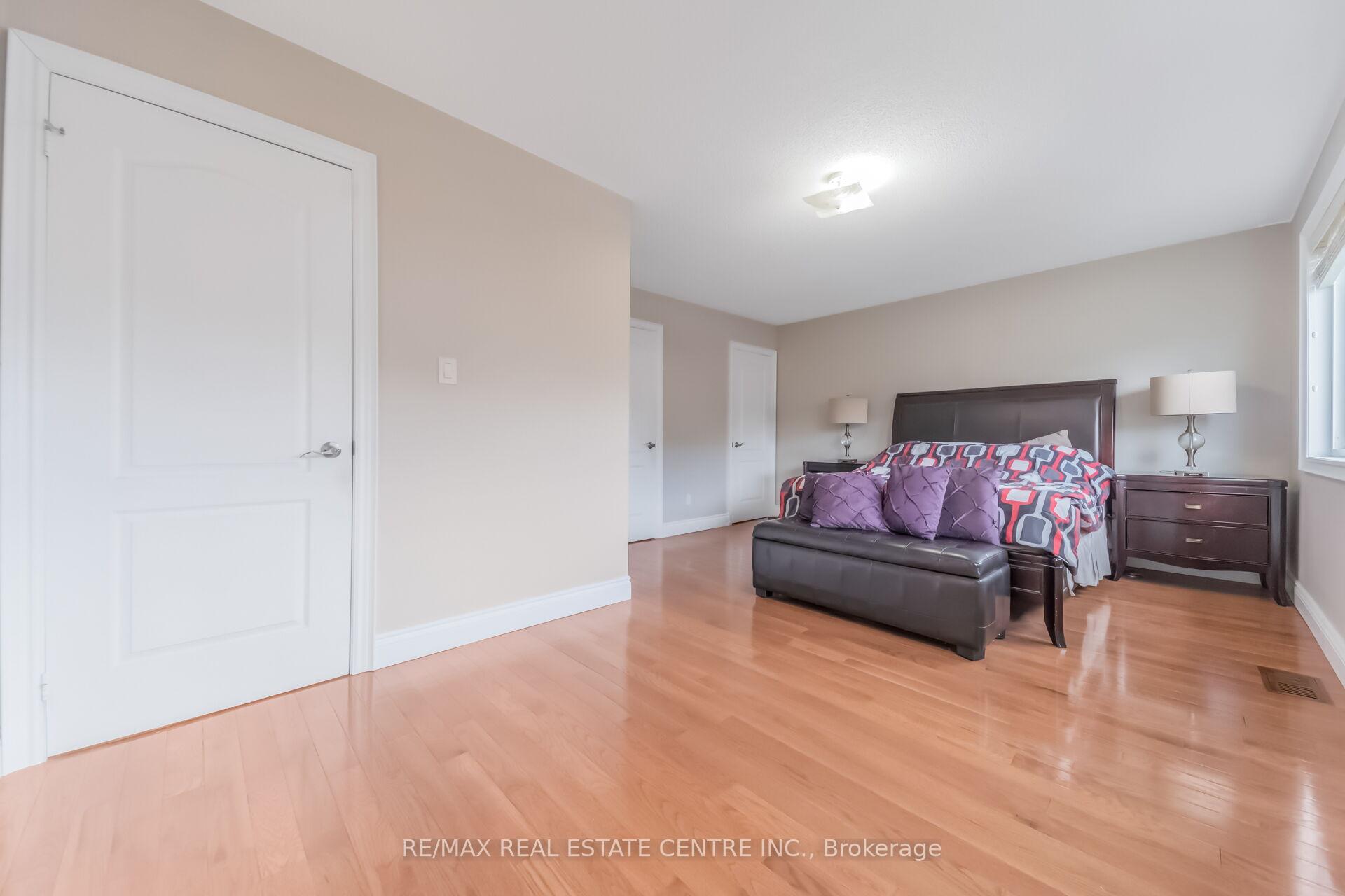 Photo 31 of 69 Crown Victoria Drive, Brampton, Fletcher's Meadow — HOMEH