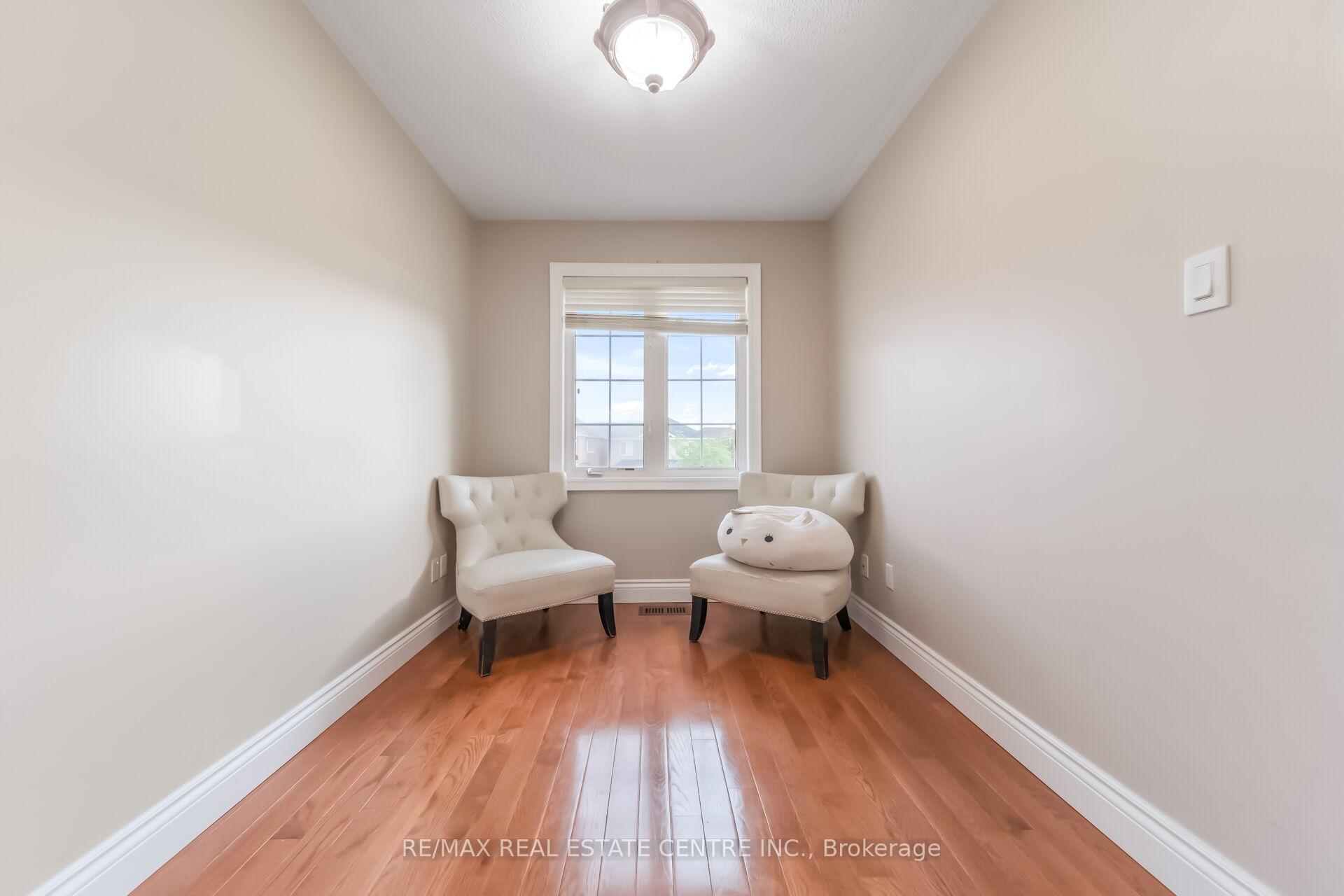 Photo 35 of 69 Crown Victoria Drive, Brampton, Fletcher's Meadow — HOMEH