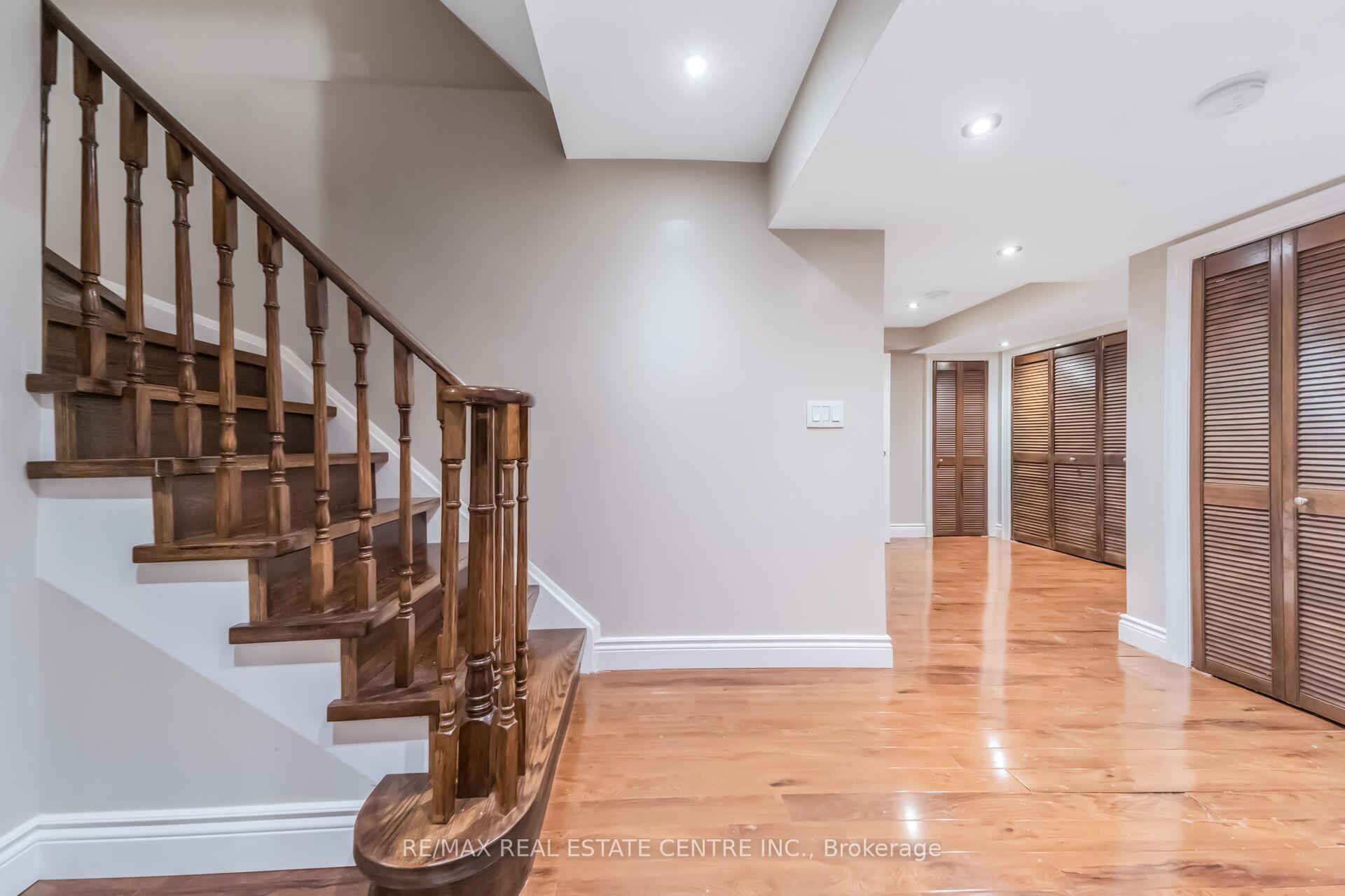 Photo 45 of 69 Crown Victoria Drive, Brampton, Fletcher's Meadow — HOMEH