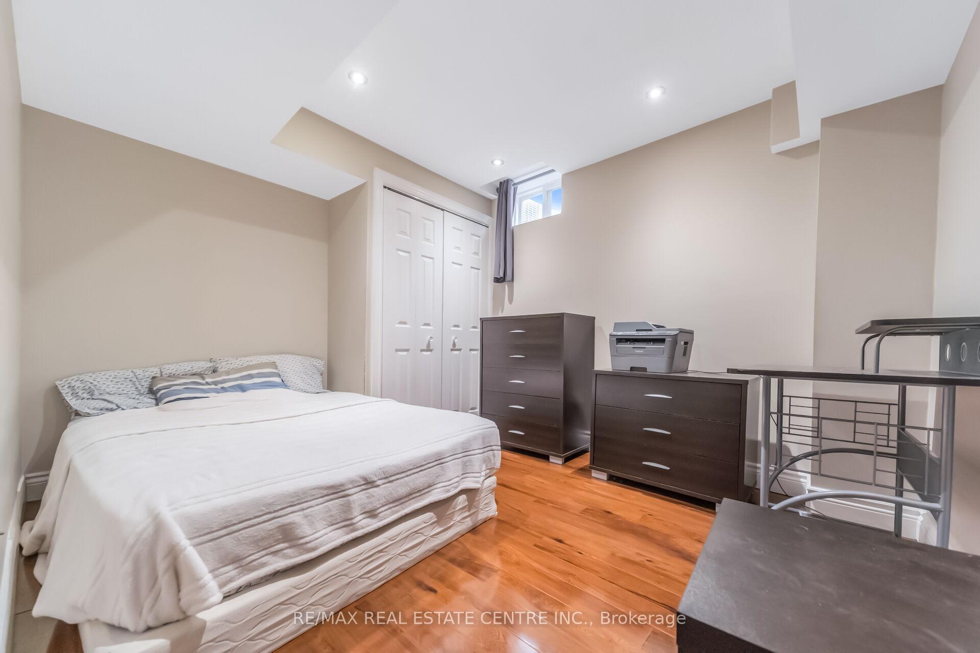 Photo 48 of 69 Crown Victoria Drive, Brampton, Fletcher's Meadow — HOMEH