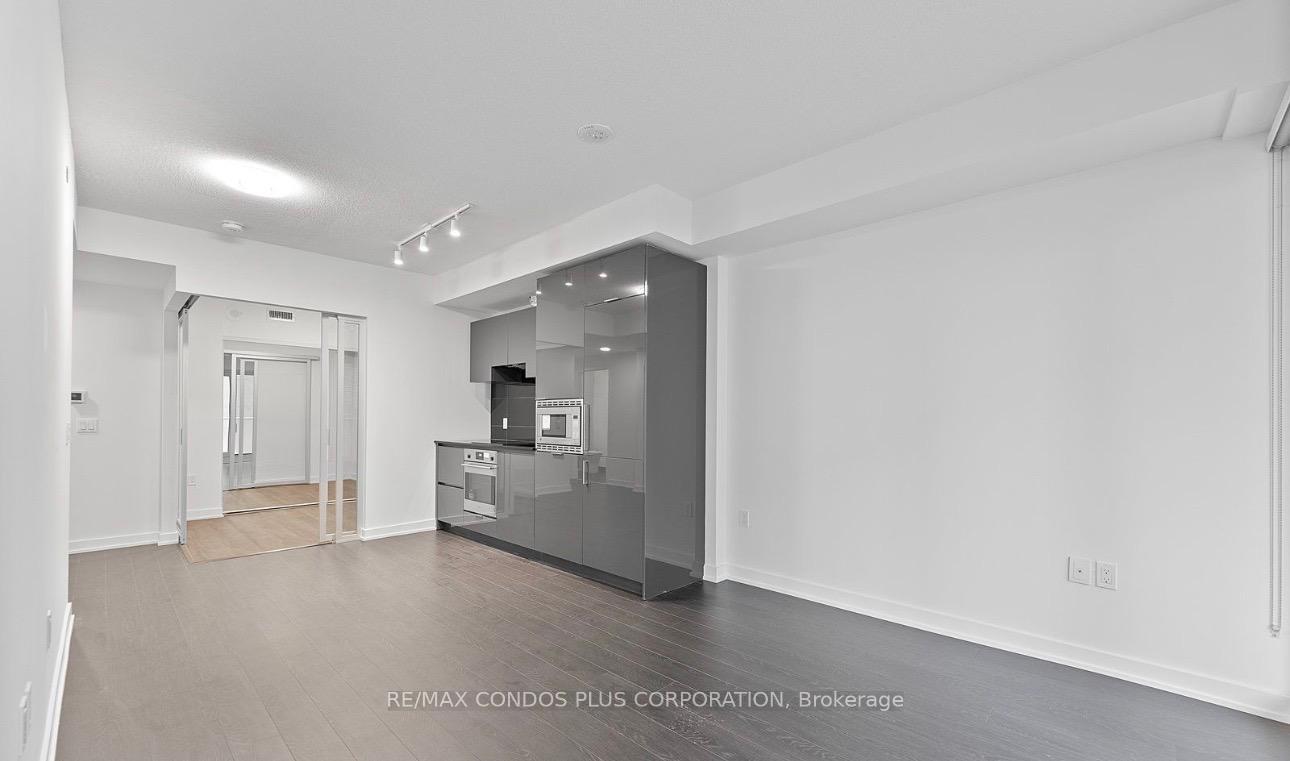 Photo 7 of Unit 1129, 230 Simcoe Street, Toronto, Kensington-Chinatown — HOMEH