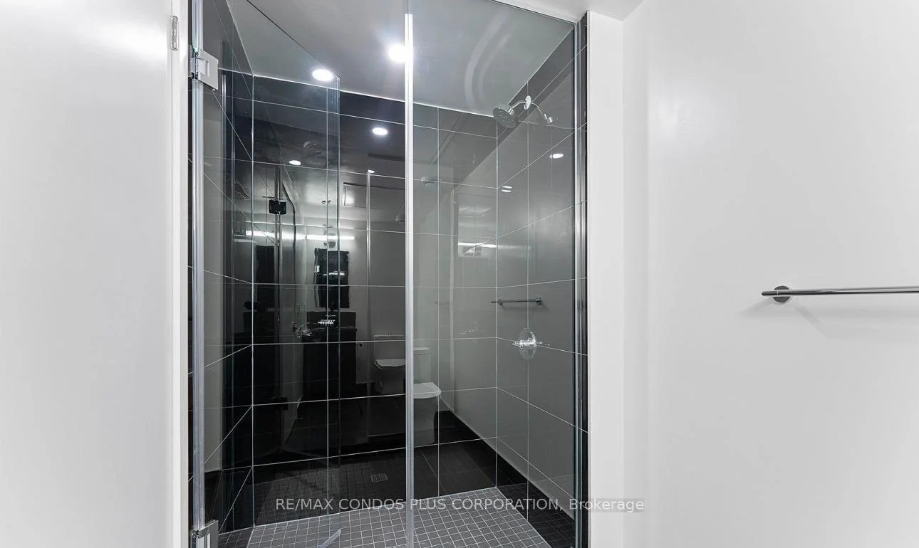 Photo 8 of Unit 1129, 230 Simcoe Street, Toronto, Kensington-Chinatown — HOMEH