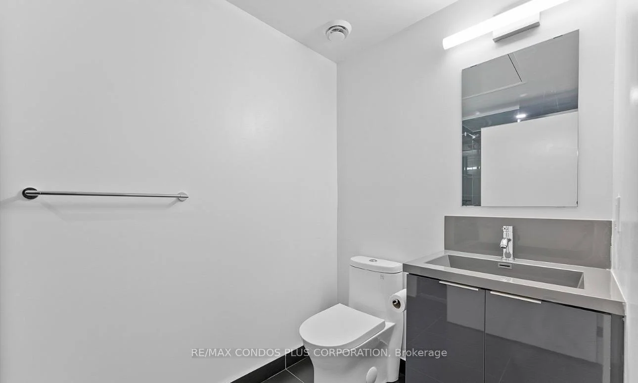 Photo 10 of Unit 1129, 230 Simcoe Street, Toronto, Kensington-Chinatown — HOMEH