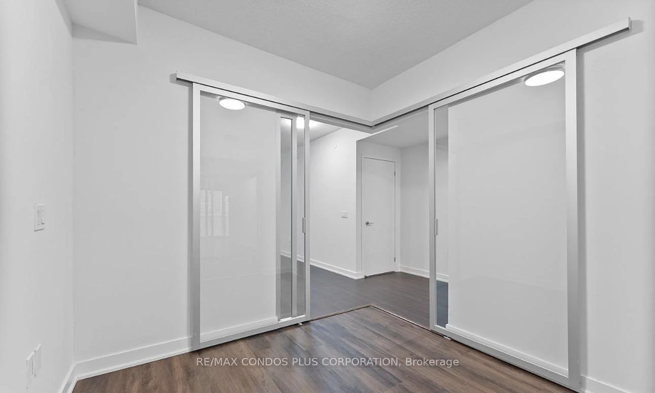 Photo 12 of Unit 1129, 230 Simcoe Street, Toronto, Kensington-Chinatown — HOMEH