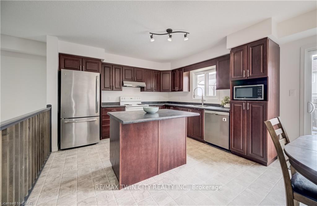 Photo 11 of 67 Chantilly Street, Kitchener, Huron Park — HOMEH