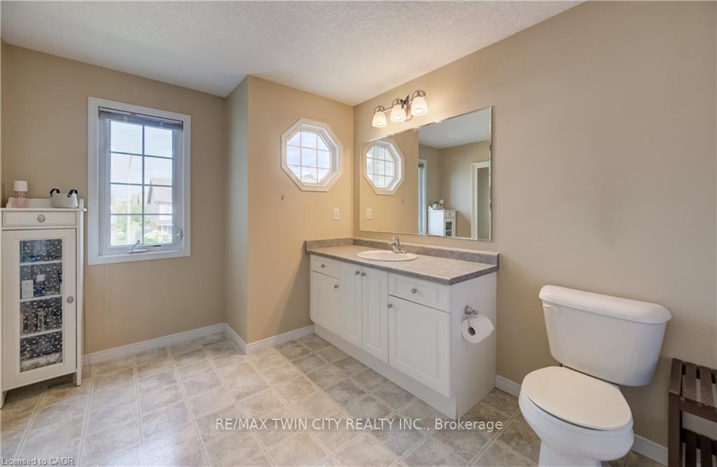 Photo 26 of 67 Chantilly Street, Kitchener, Huron Park — HOMEH