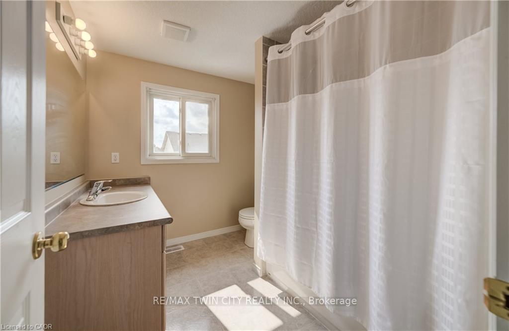 Photo 27 of 67 Chantilly Street, Kitchener, Huron Park — HOMEH