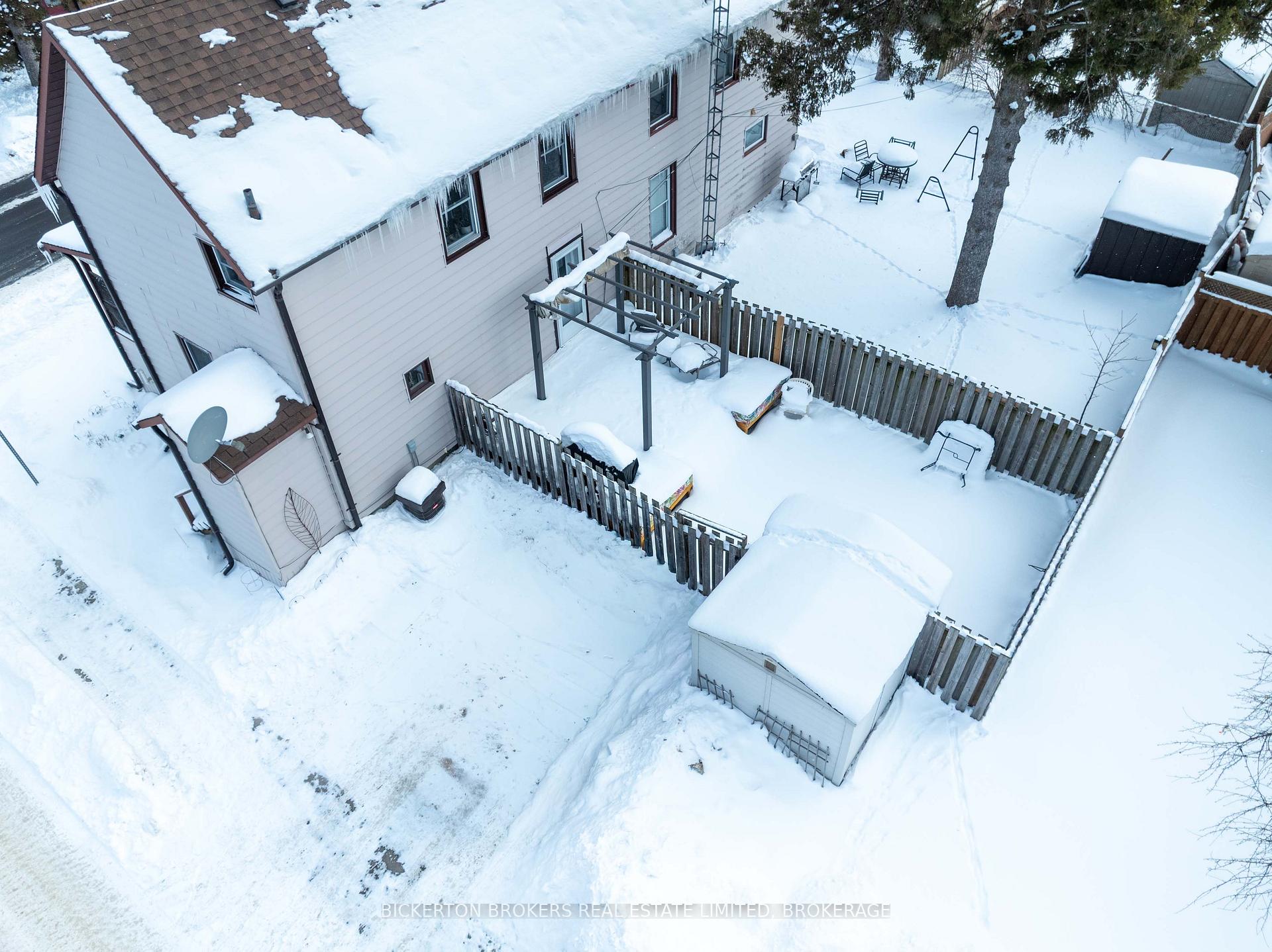 Photo 7 of 292 William Street N, Gananoque, Gananoque — HOMEH