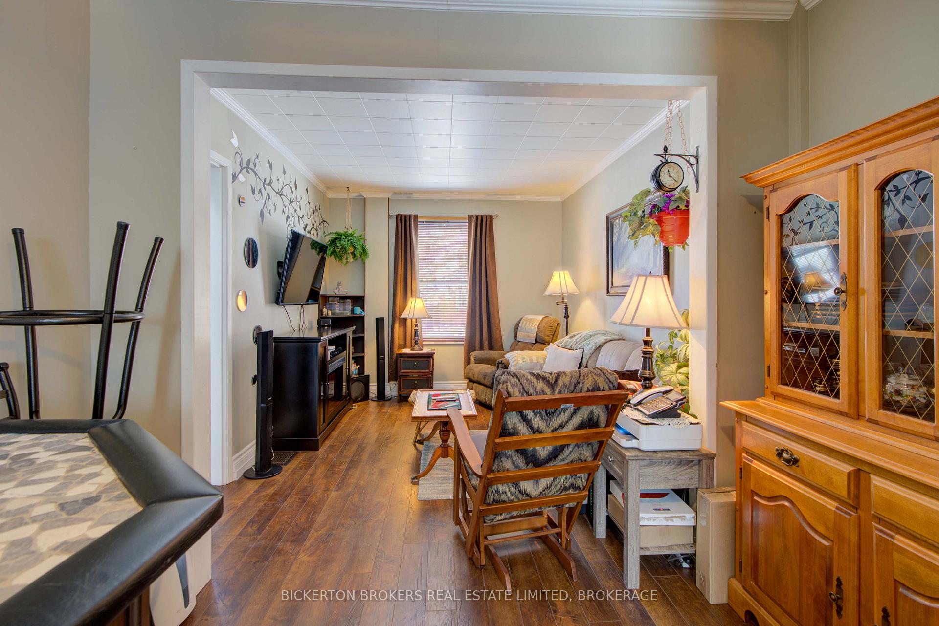 Photo 19 of 292 William Street N, Gananoque, Gananoque — HOMEH