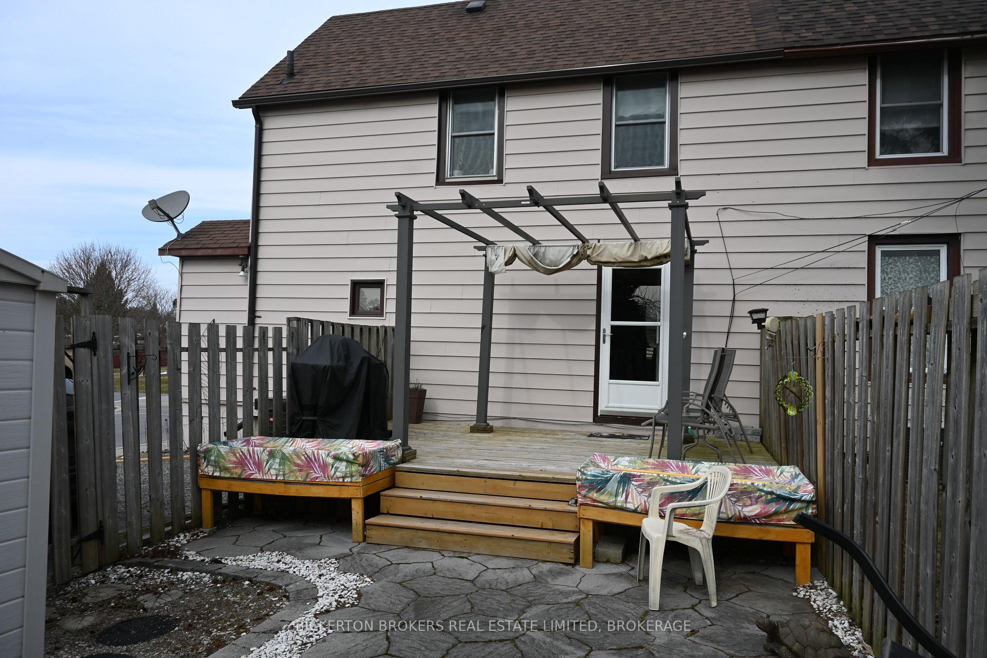 Photo 52 of 292 William Street N, Gananoque, Gananoque — HOMEH