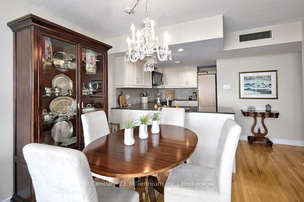 Photo 10 of Unit 802, 24 Ramblings Way, Collingwood — HOMEH