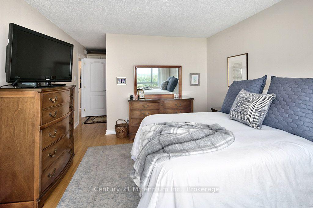 Photo 29 of Unit 802, 24 Ramblings Way, Collingwood — HOMEH