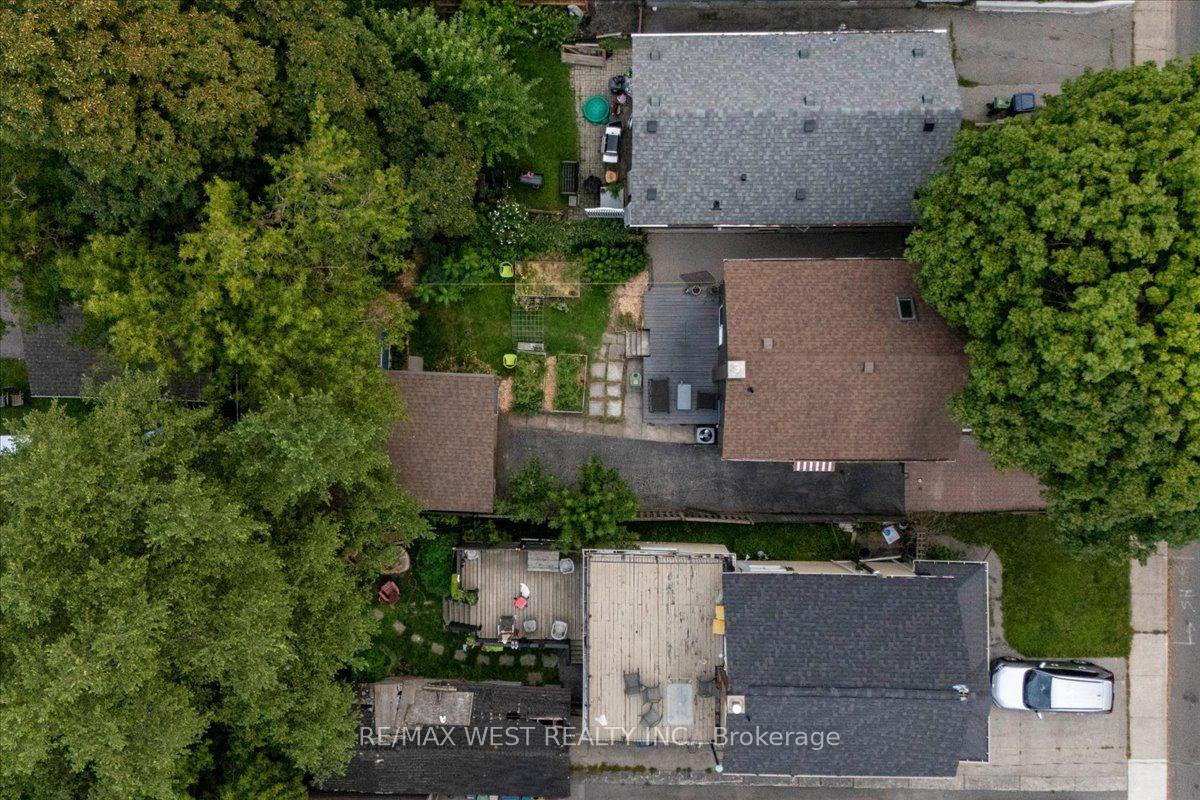 Photo 31 of 73 Seventeenth Street, Etobicoke, New Toronto — HOMEH