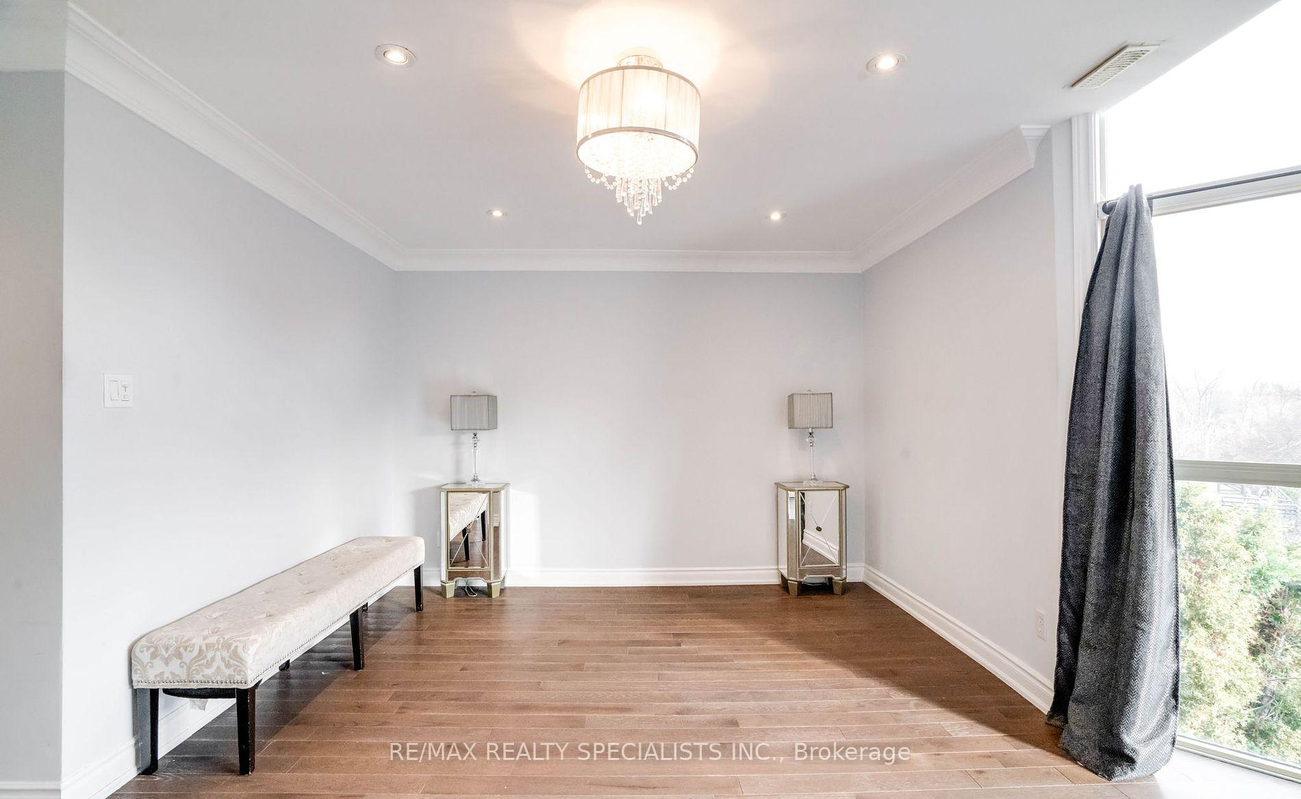 Photo 21 of Unit TH5, 100 Arbors Lane, Vaughan, West Woodbridge — HOMEH