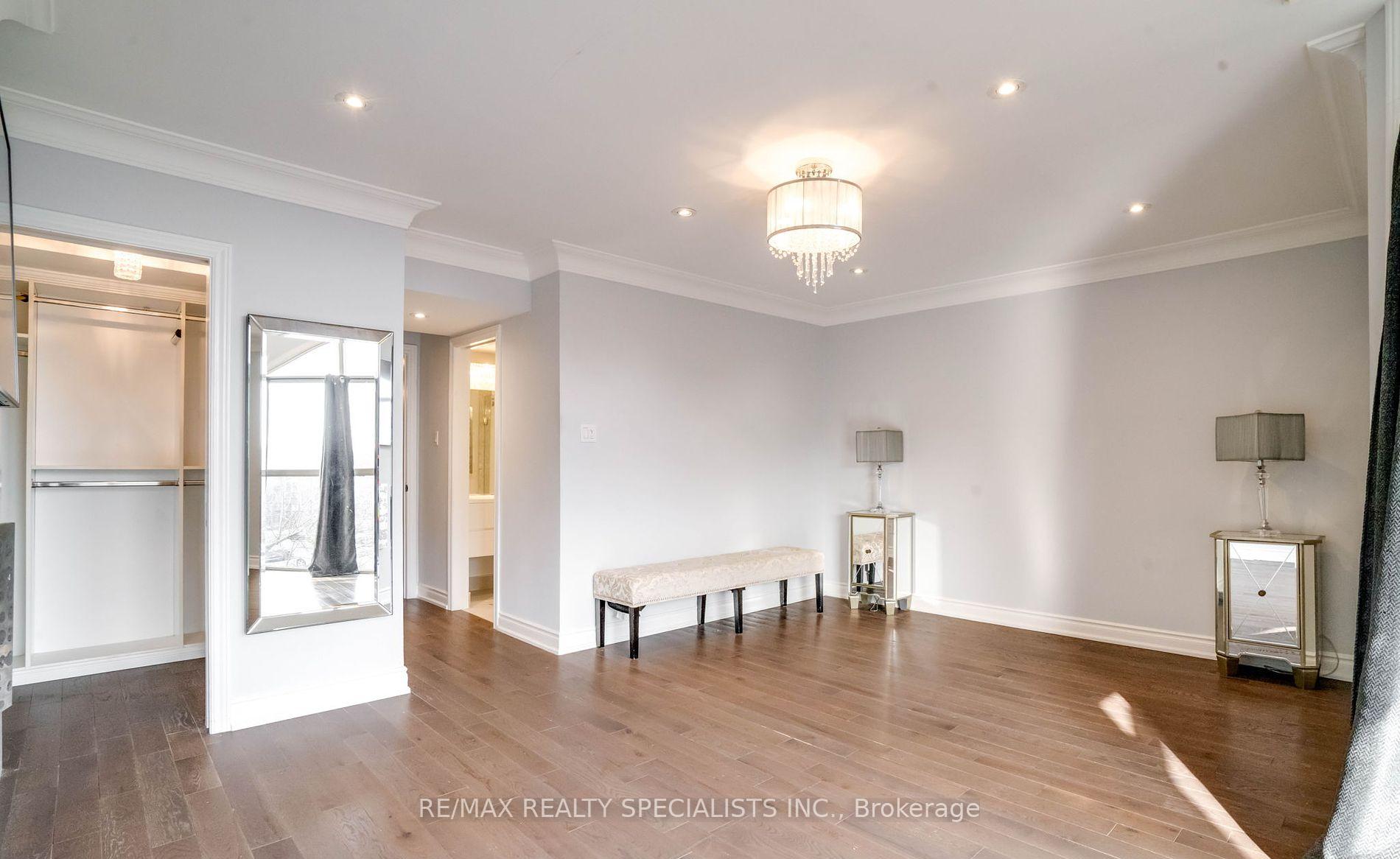 Photo 25 of Unit TH5, 100 Arbors Lane, Vaughan, West Woodbridge — HOMEH