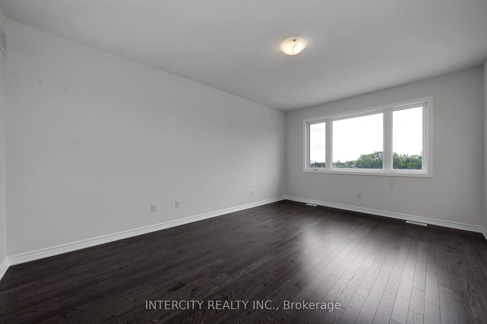 Photo 25 of 612 Glasgow Road, Caledon, Bolton West — HOMEH