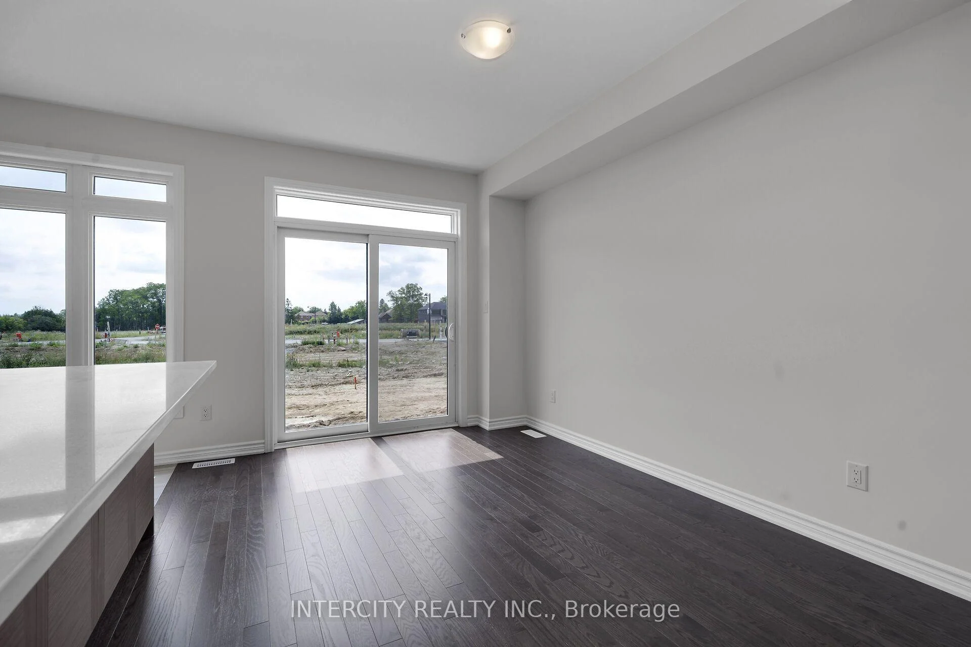 Photo 28 of 612 Glasgow Road, Caledon, Bolton West — HOMEH