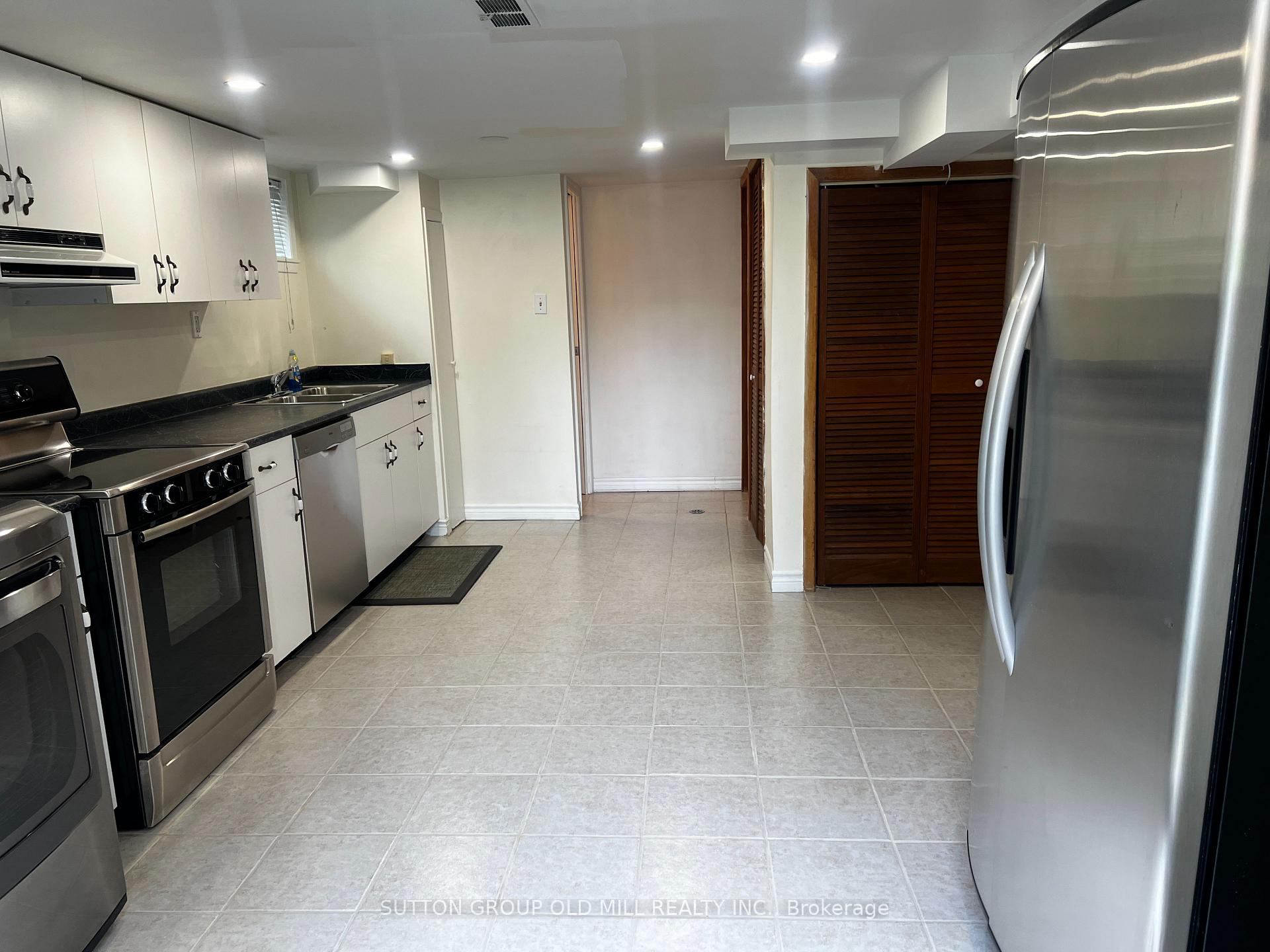 Photo 8 of Unit Basement, 126 Rangoon Road, Etobicoke, Eringate-Centennial-West Deane — HOMEH