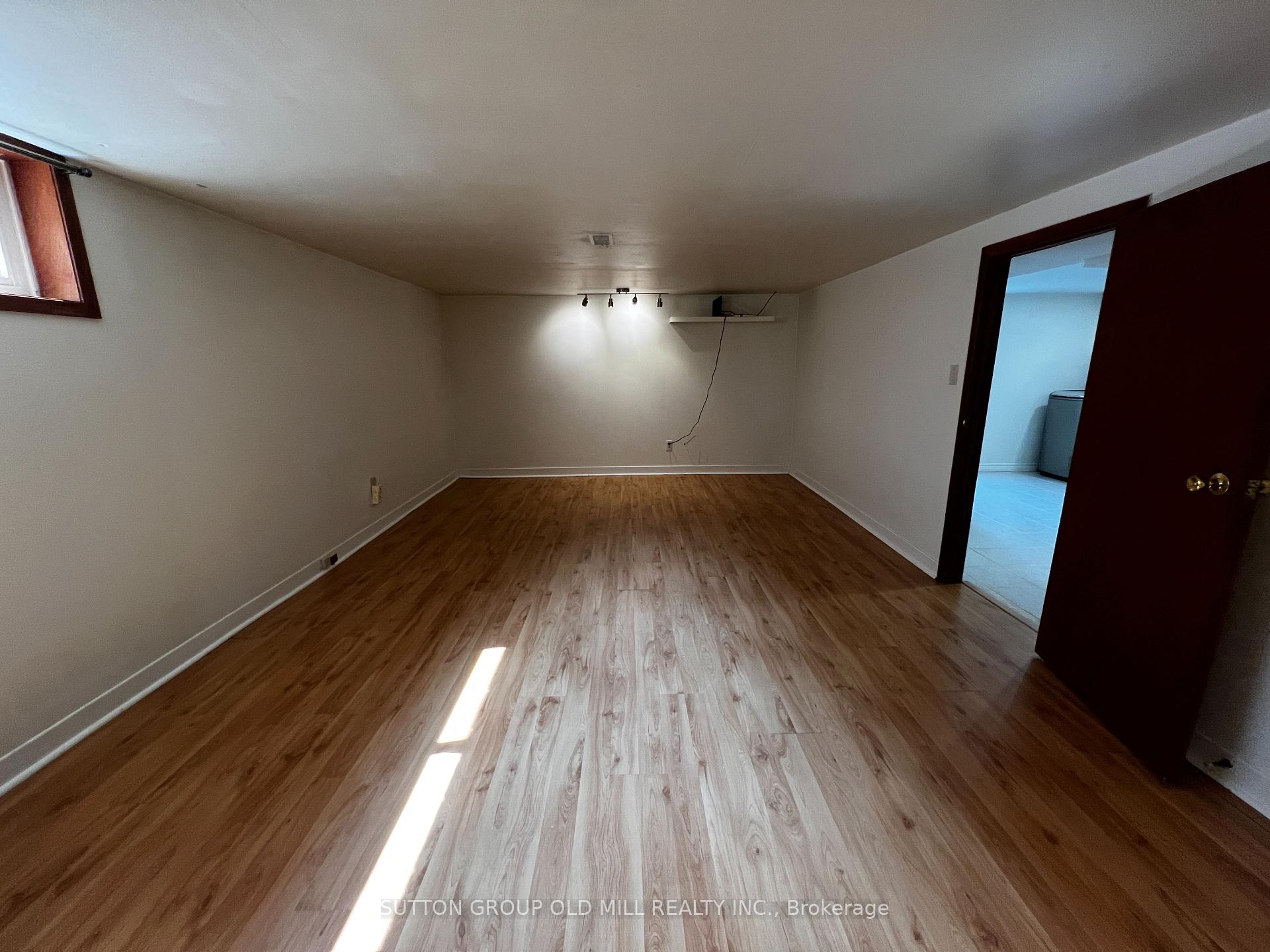 Photo 24 of Unit Basement, 126 Rangoon Road, Etobicoke, Eringate-Centennial-West Deane — HOMEH
