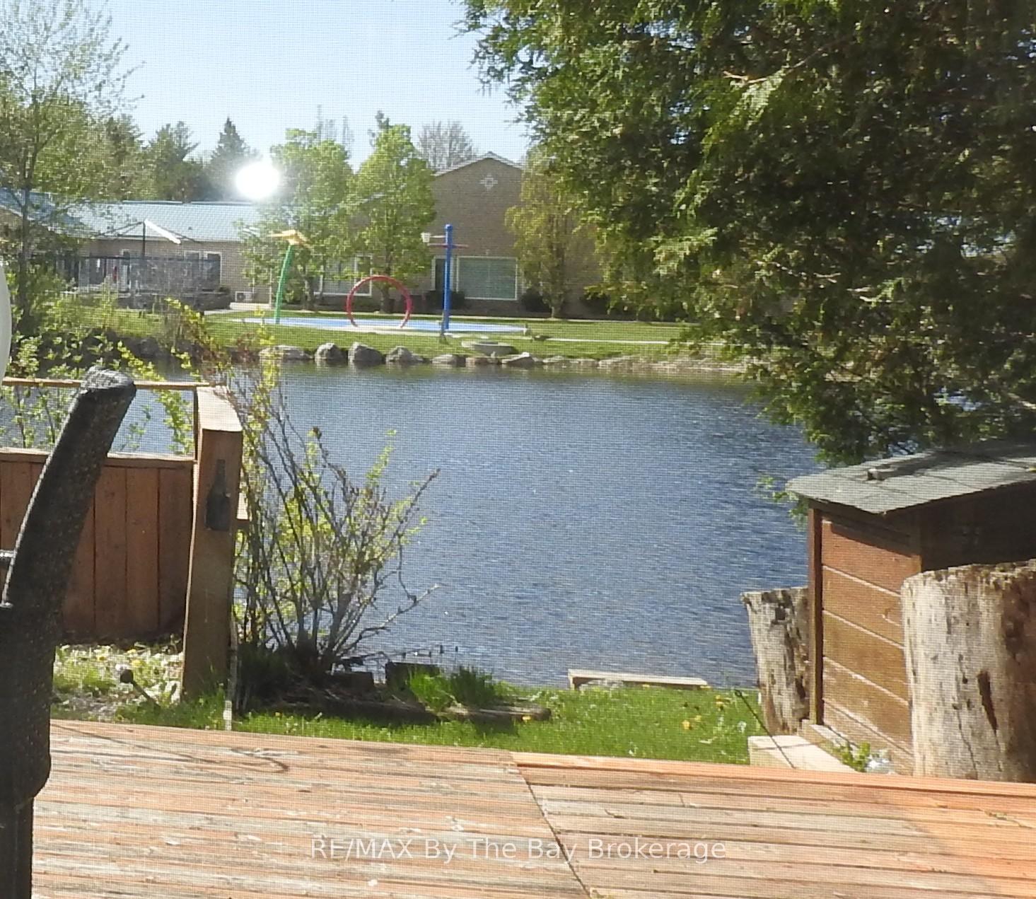 Photo 26 of 11 Cabin Crescent, Wasaga Beach — HOMEH