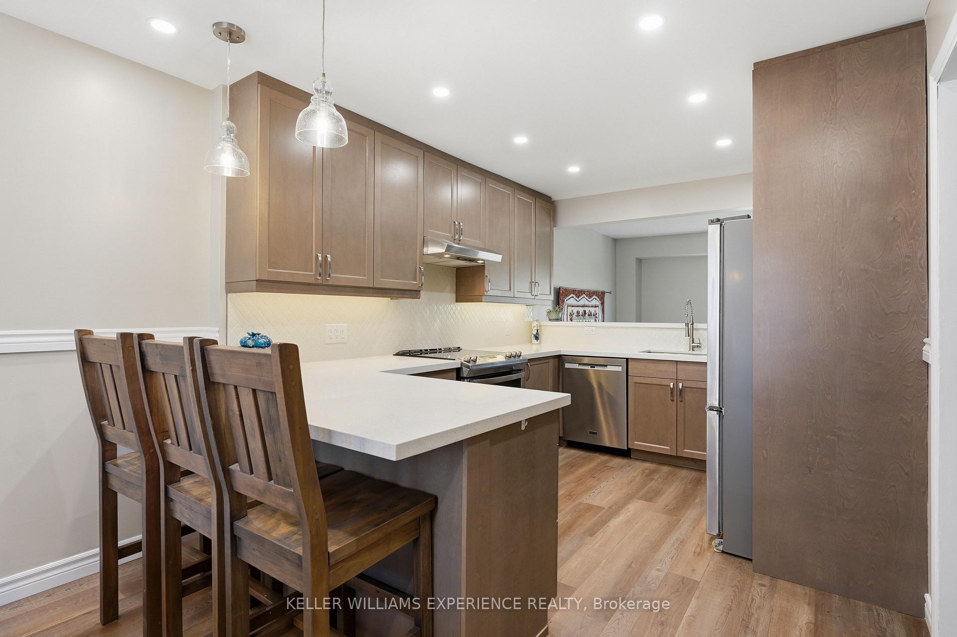 Photo 12 of Unit 8, 246 Tupper Boulevard, New Tecumseth, Alliston — HOMEH