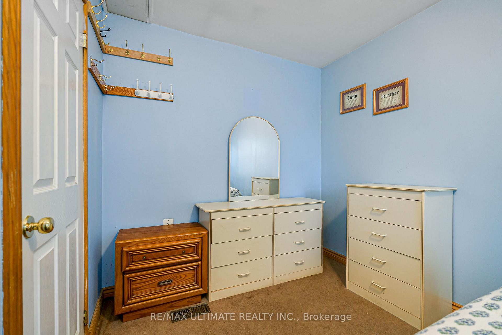 Photo 17 of 632 Trethewey Drive, North York, Brookhaven-Amesbury — HOMEH
