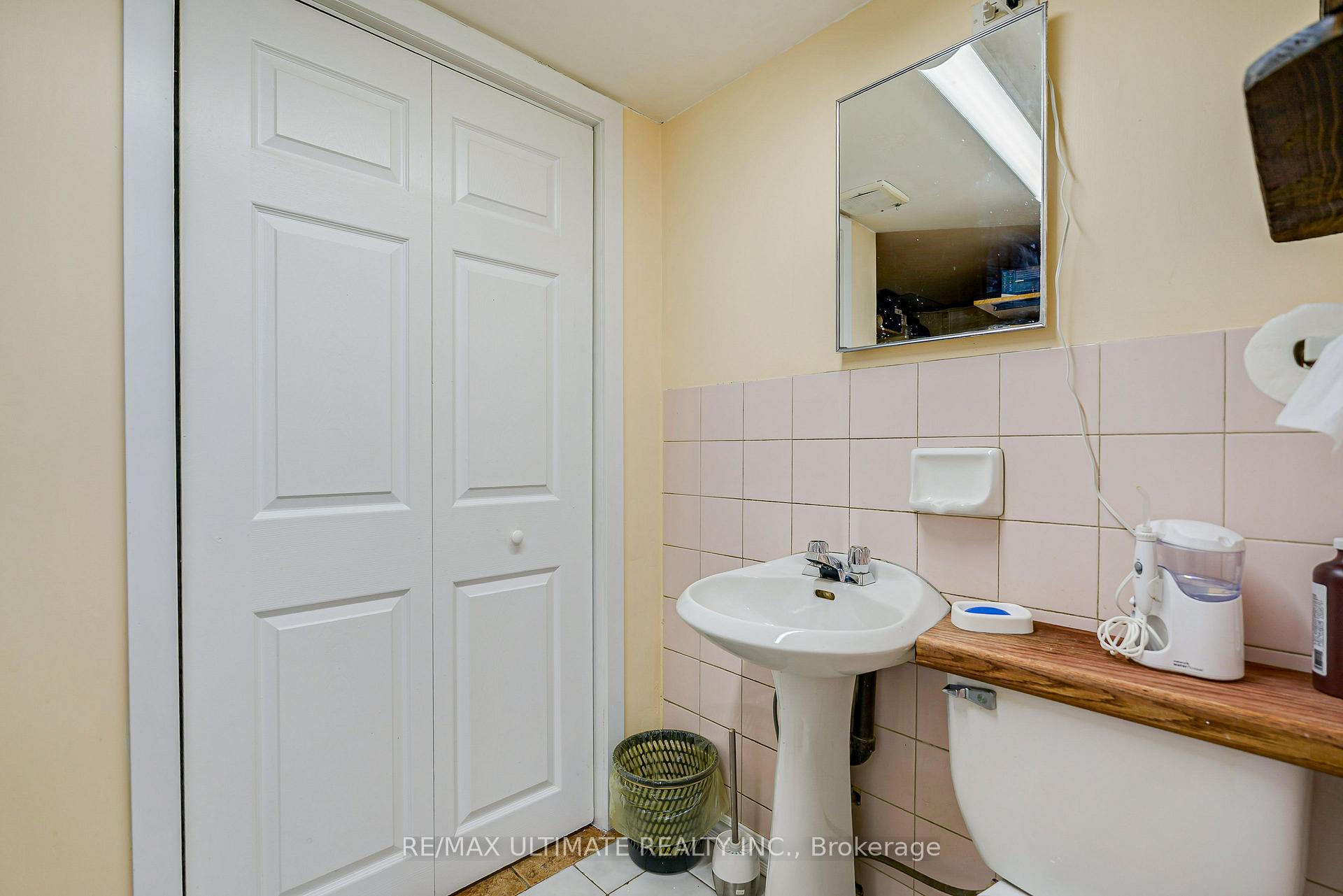 Photo 29 of 632 Trethewey Drive, North York, Brookhaven-Amesbury — HOMEH