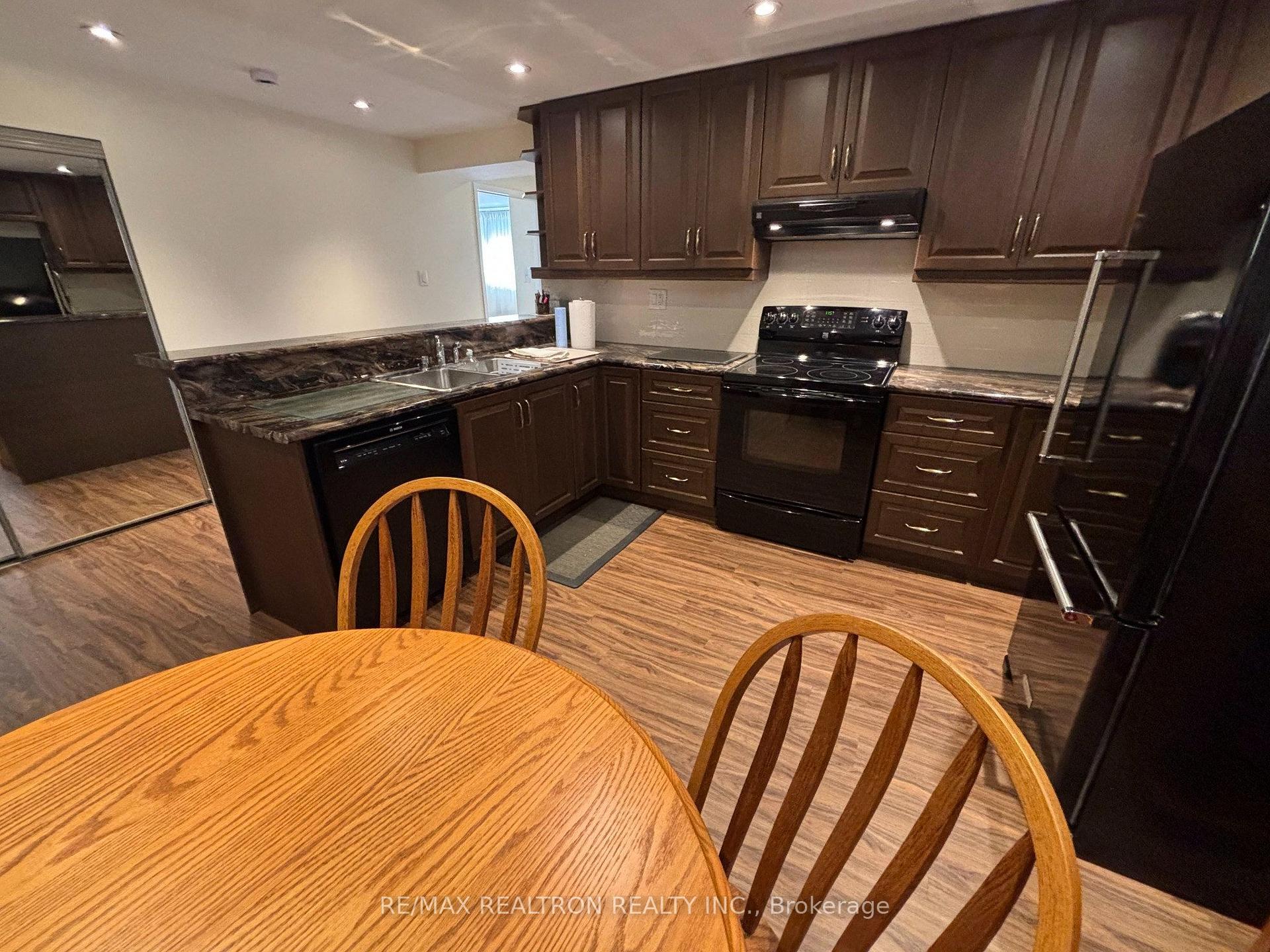 Photo 7 of Unit Bsmt, 695 Glencairn Avenue, Toronto, Englemount-Lawrence — HOMEH