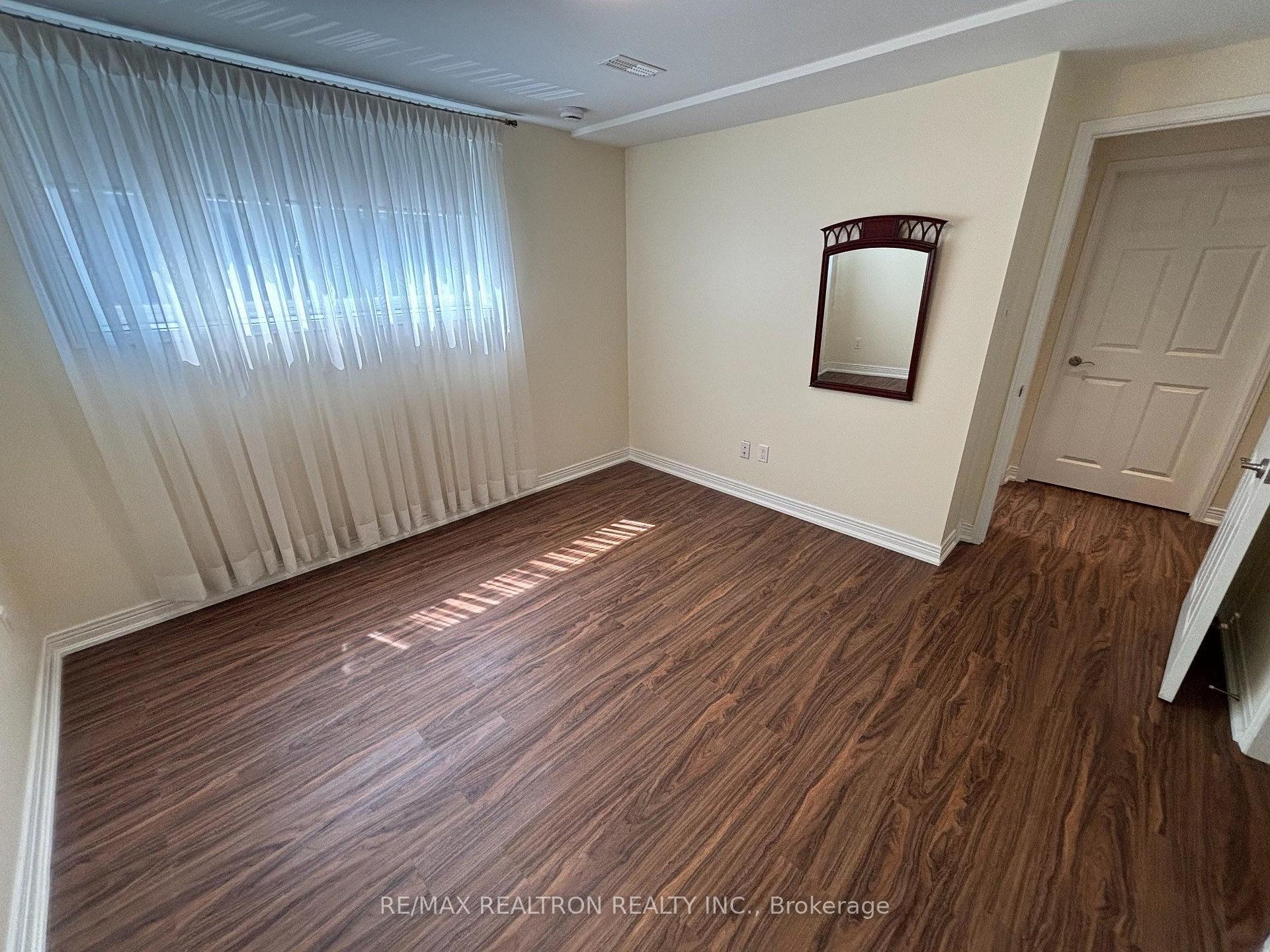 Photo 9 of Unit Bsmt, 695 Glencairn Avenue, Toronto, Englemount-Lawrence — HOMEH