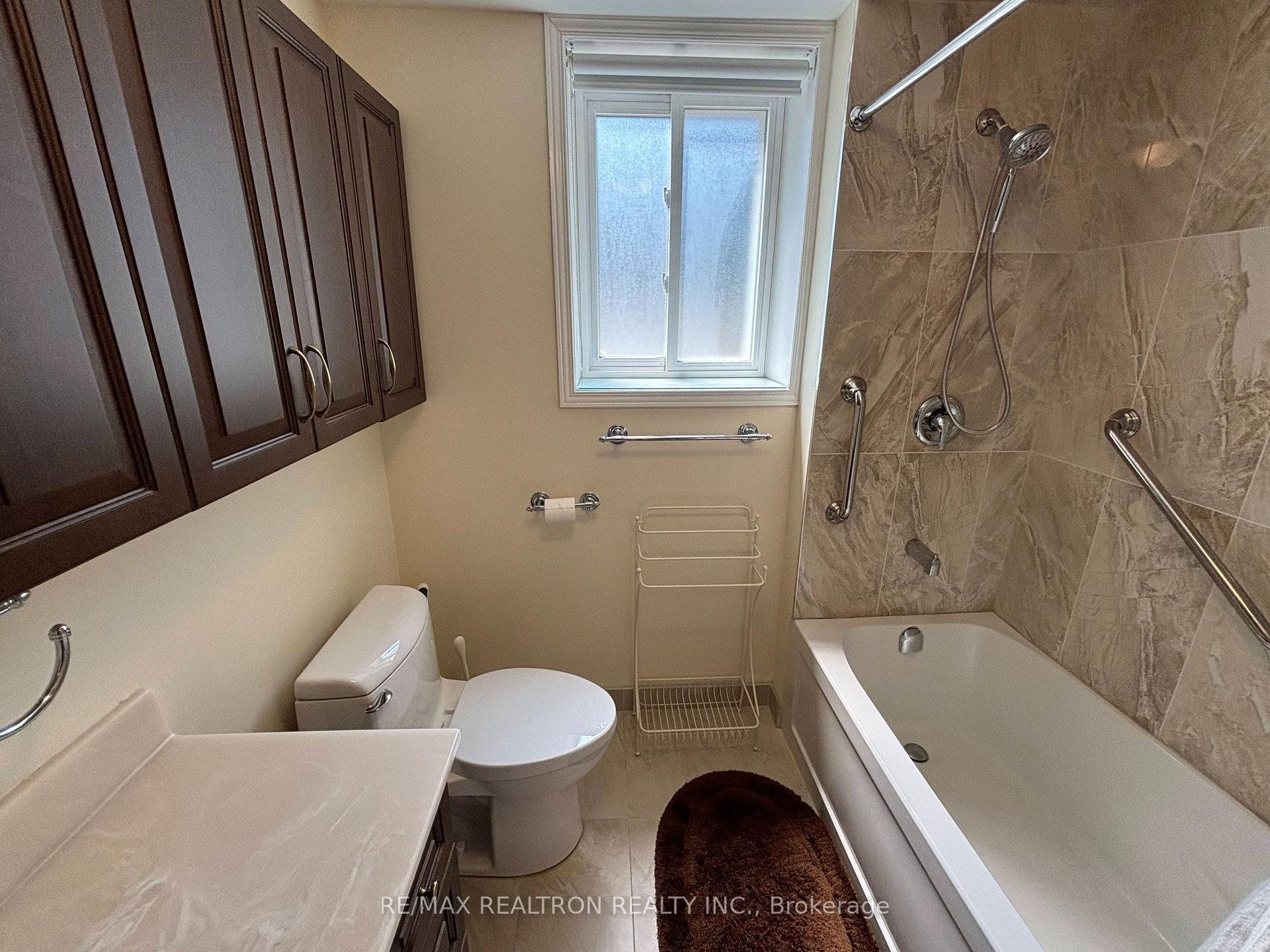 Photo 14 of Unit Bsmt, 695 Glencairn Avenue, Toronto, Englemount-Lawrence — HOMEH