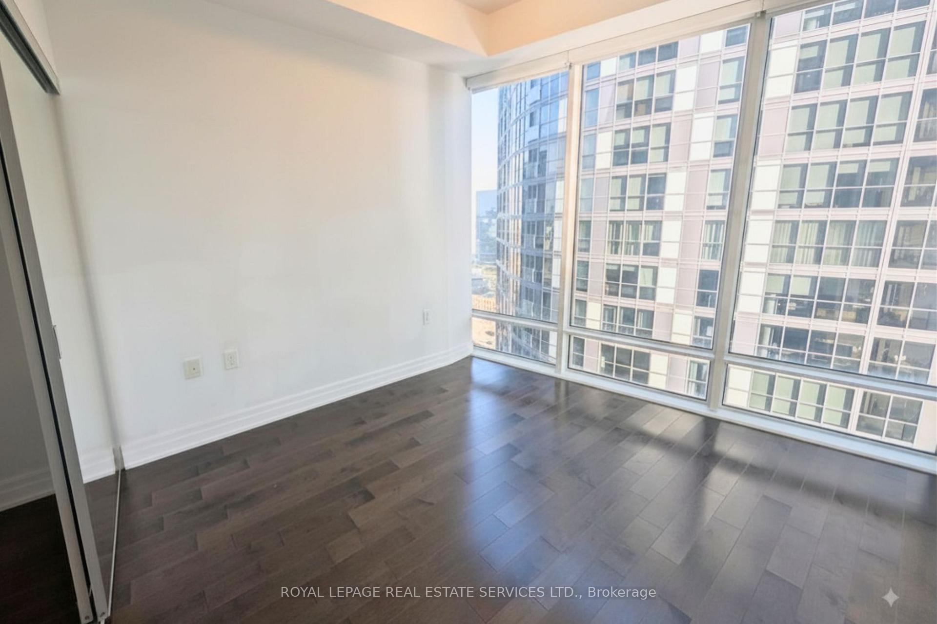 Photo 7 of Unit 2802, 8 The Esplanade, Toronto, Waterfront Communities — HOMEH