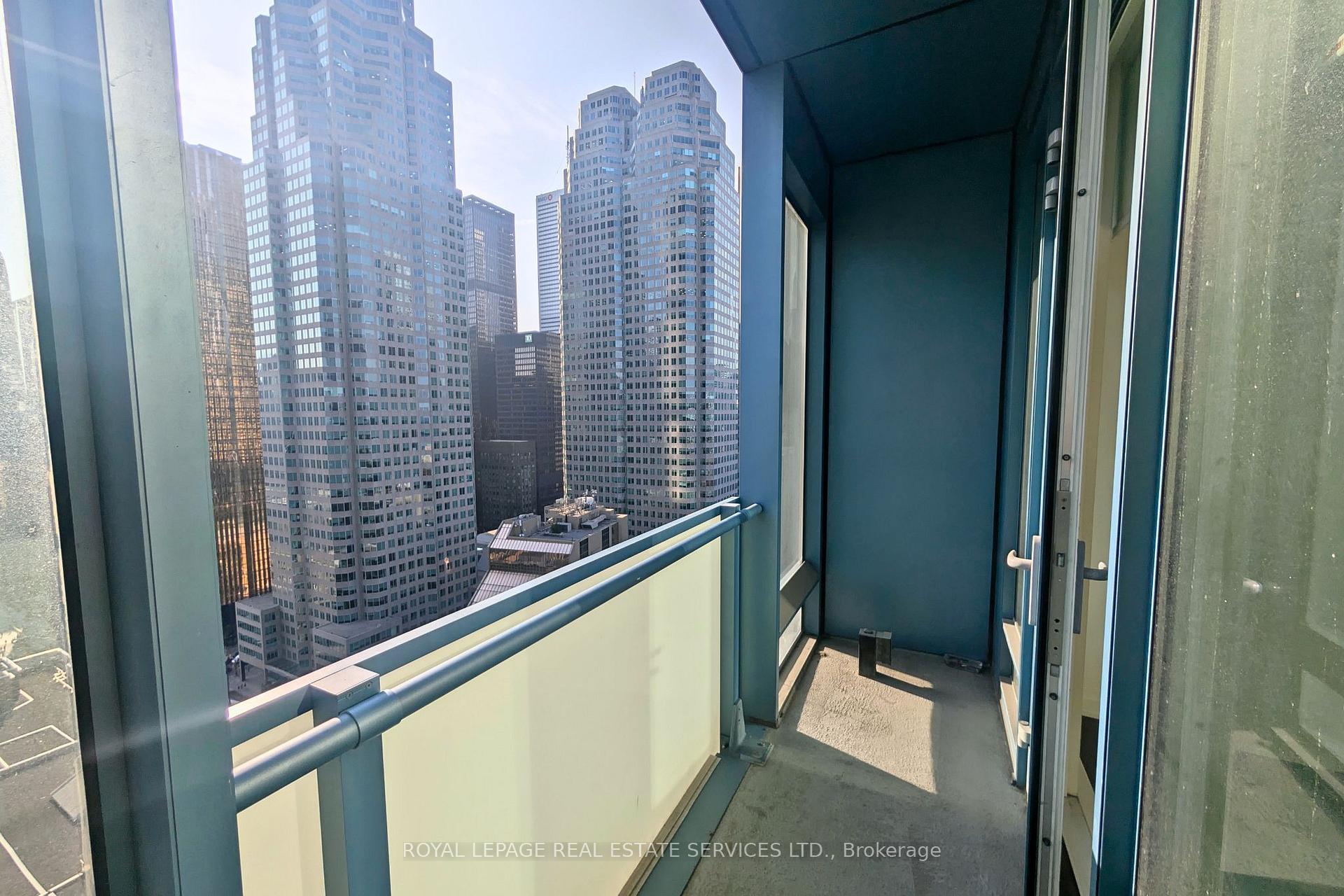 Photo 14 of Unit 2802, 8 The Esplanade, Toronto, Waterfront Communities — HOMEH