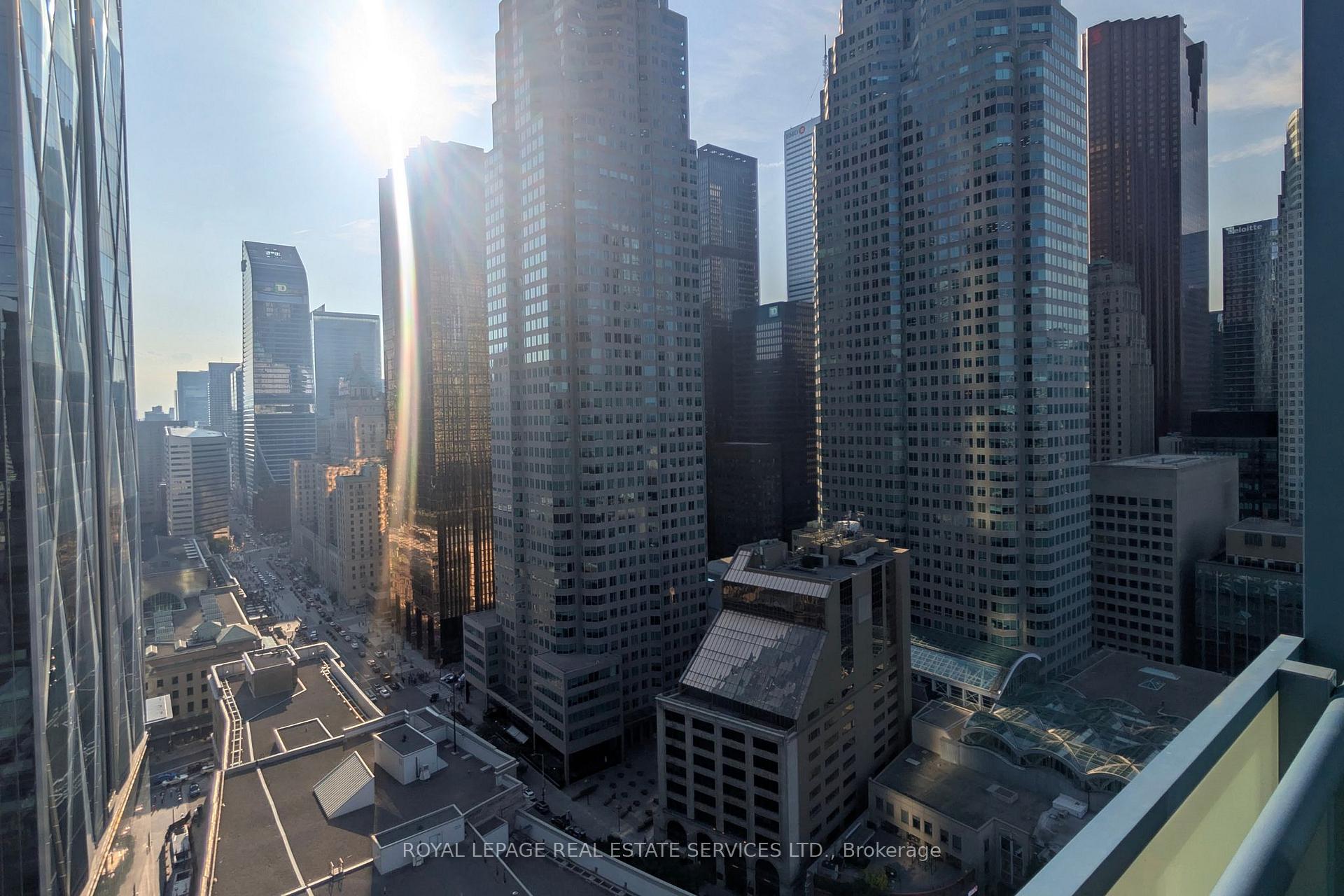 Photo 15 of Unit 2802, 8 The Esplanade, Toronto, Waterfront Communities — HOMEH