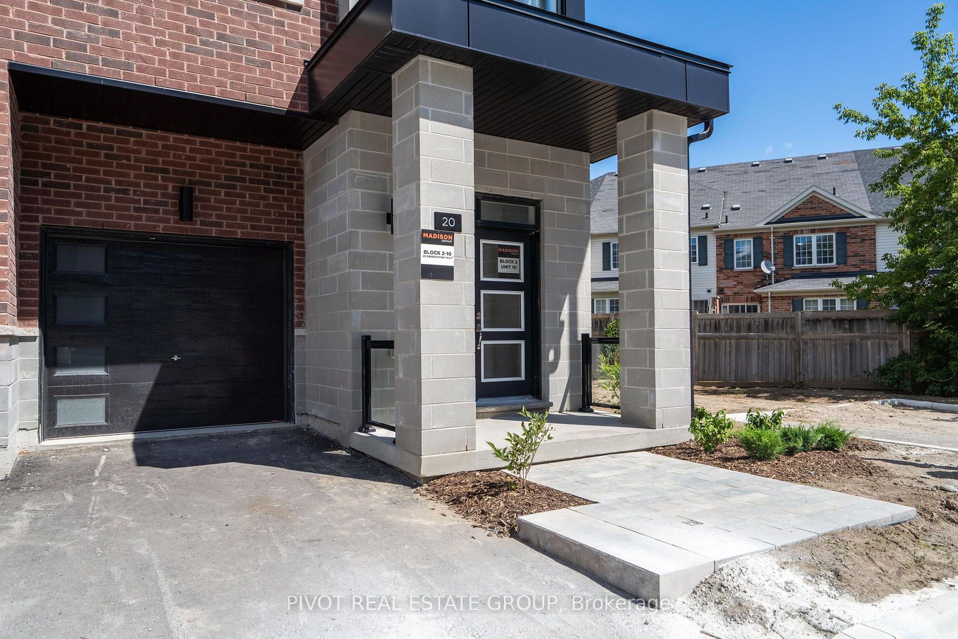 Photo 10 of 20 Observatory Way, Whitby, Brooklin — HOMEH