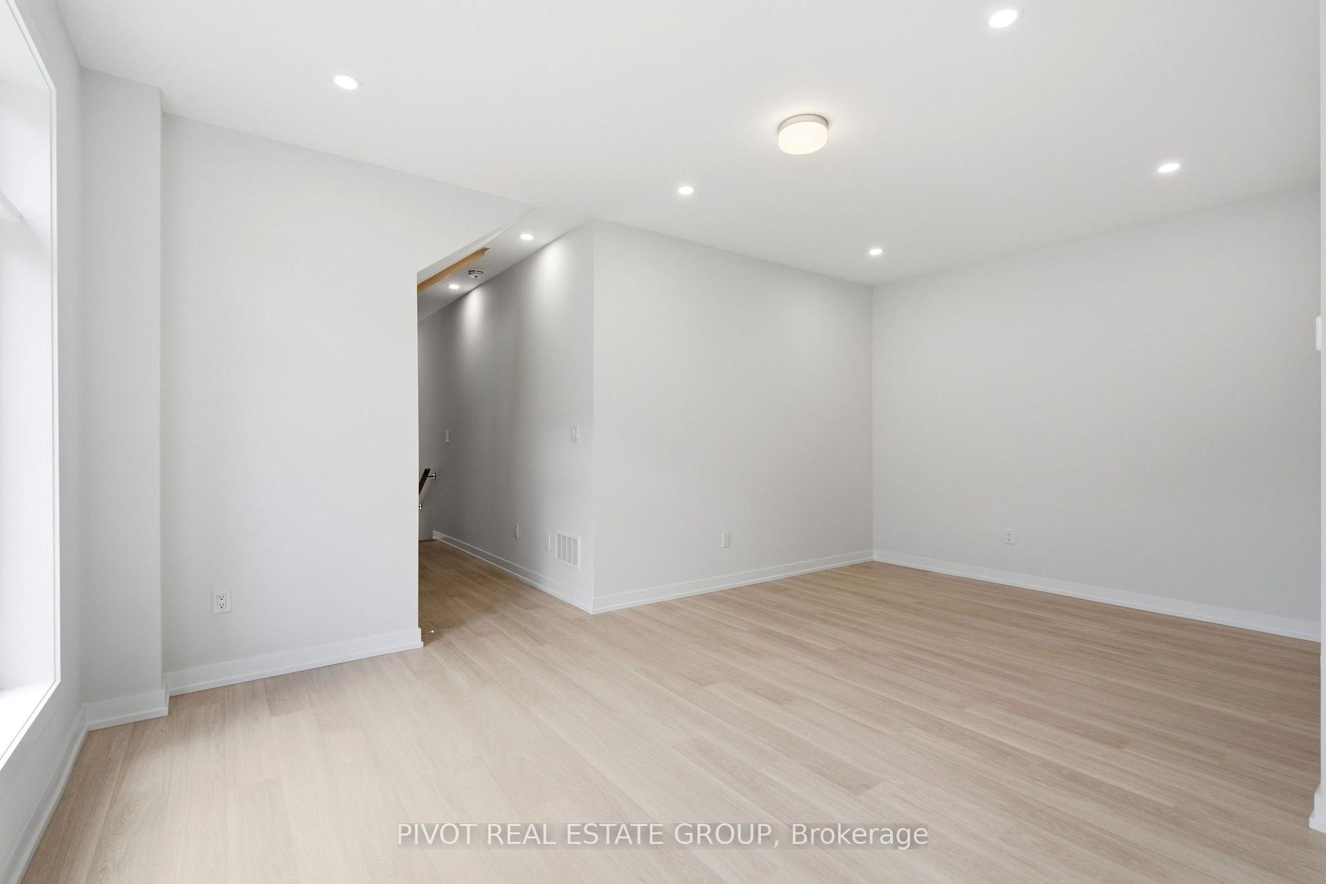 Photo 37 of 20 Observatory Way, Whitby, Brooklin — HOMEH