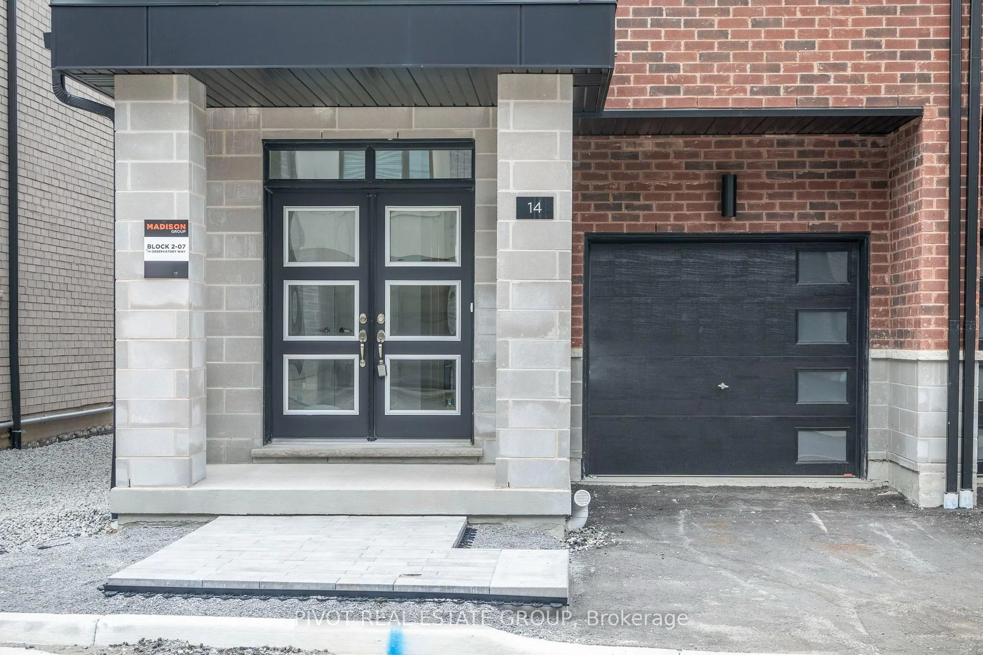 Photo 5 of 20 Observatory Way, Whitby, Brooklin — HOMEH
